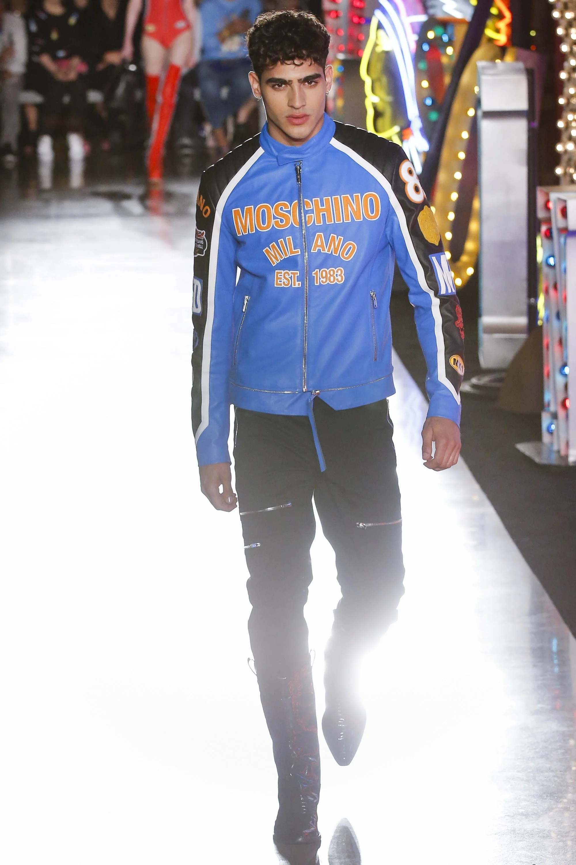 Moschino_0789.jpg