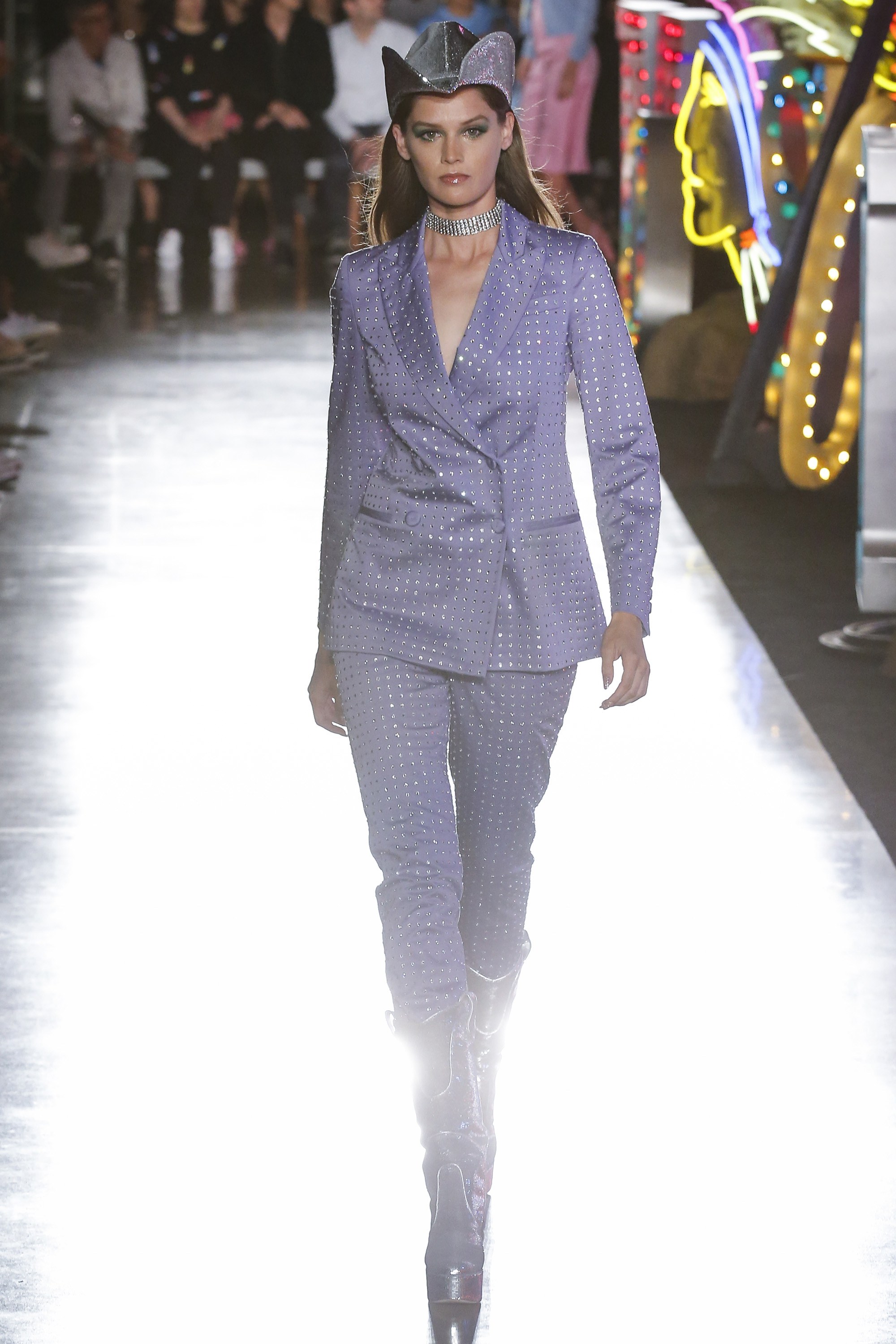 Moschino_1335.jpg