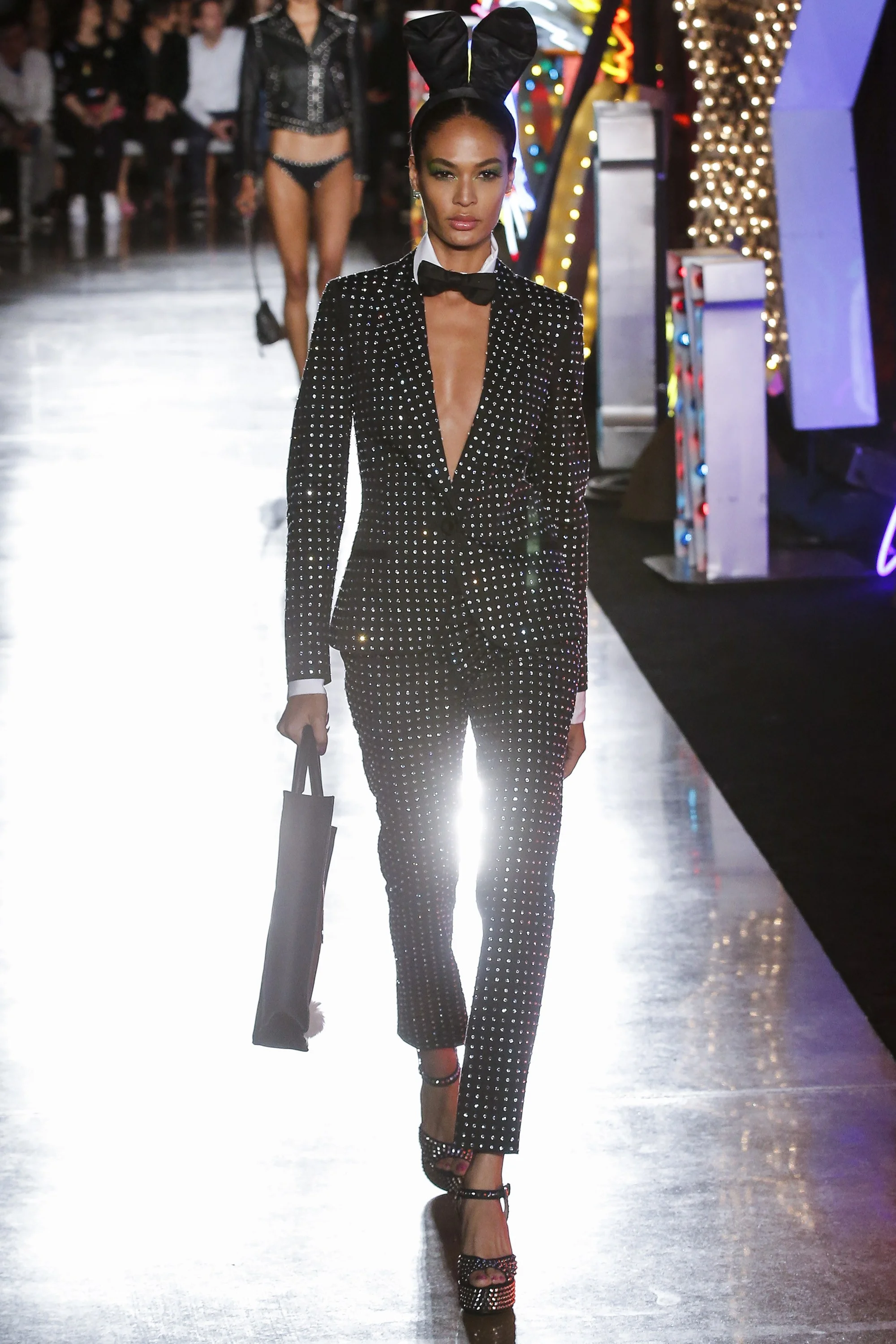MOSCHINO RESORT 2018 
