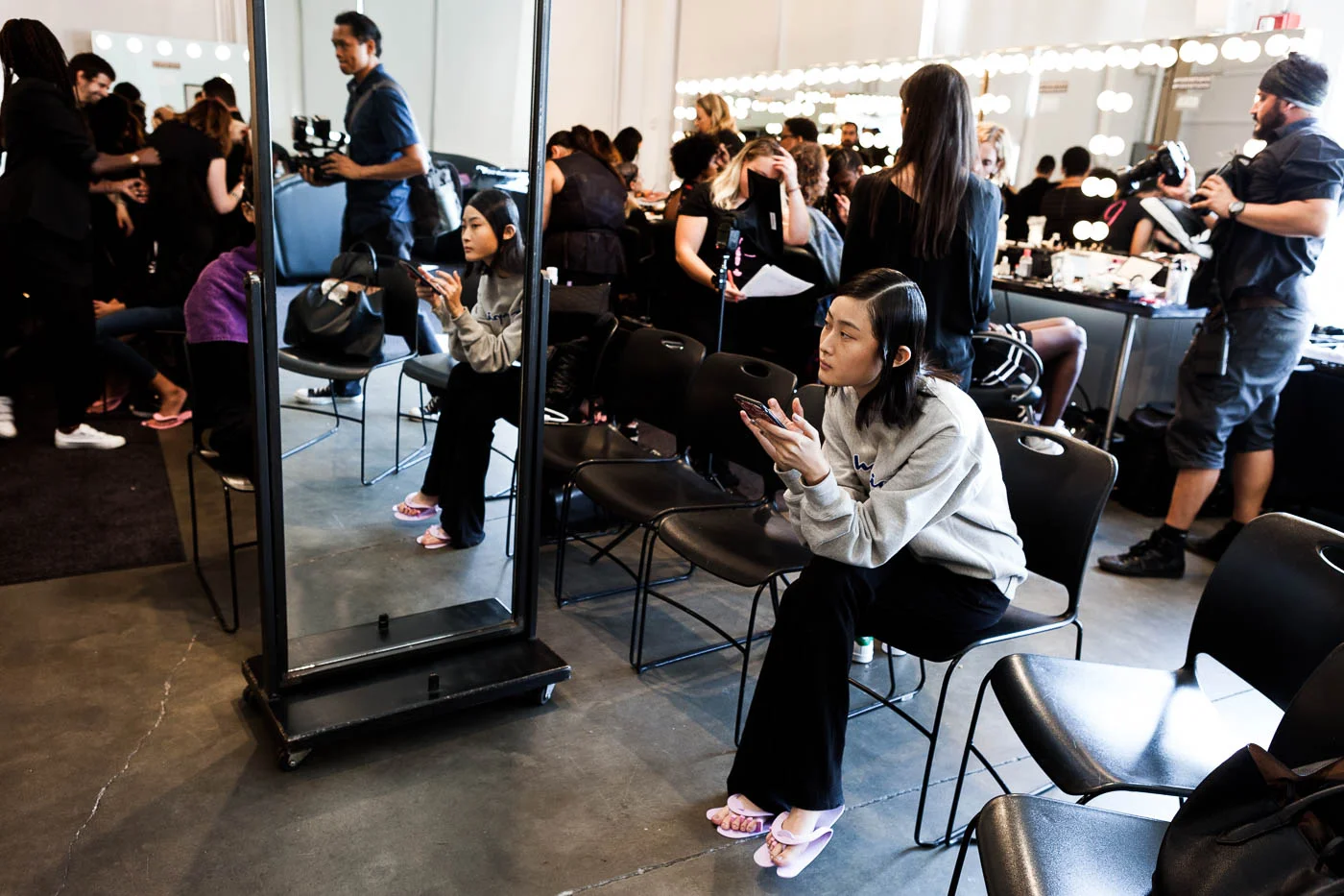  Backstage at Katty Xiomara NYFW shot by Amaris Granado for Joliegazette 