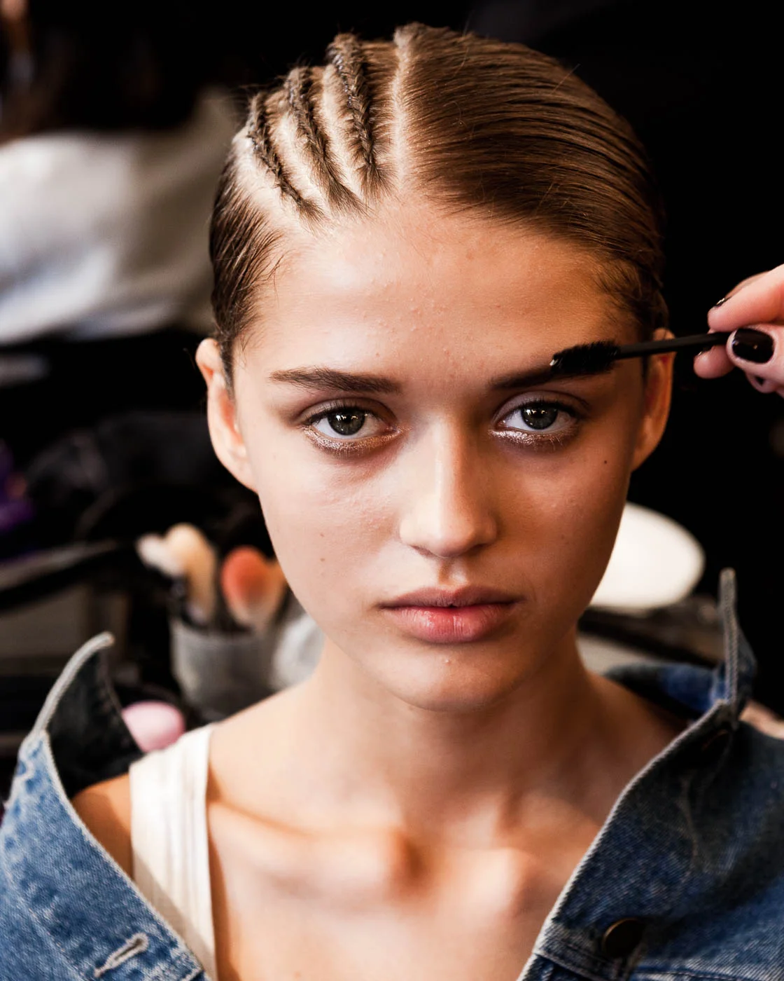  Backstage at Katty Xiomara NYFW shot by Amaris Granado for Joliegazette 