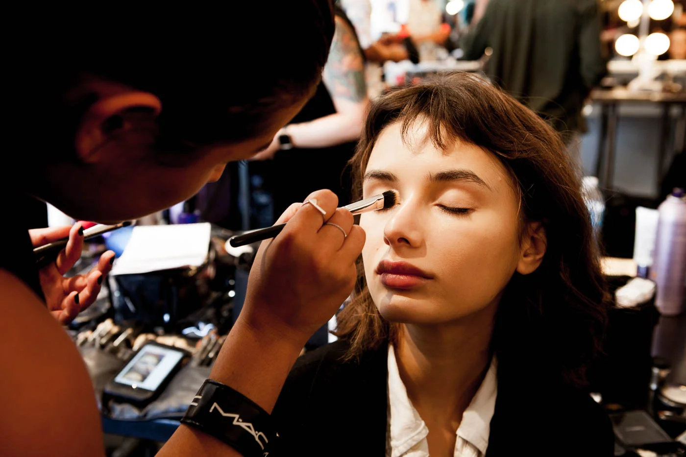  Backstage at Katty Xiomara NYFW shot by Amaris Granado for Joliegazette 
