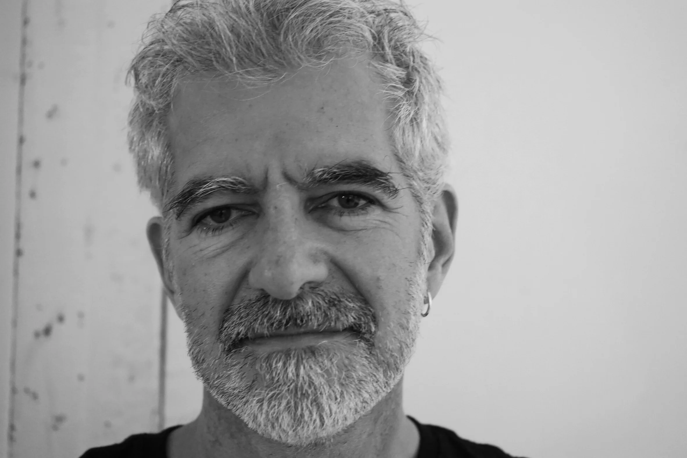 JE SUIS GUY OBERSON