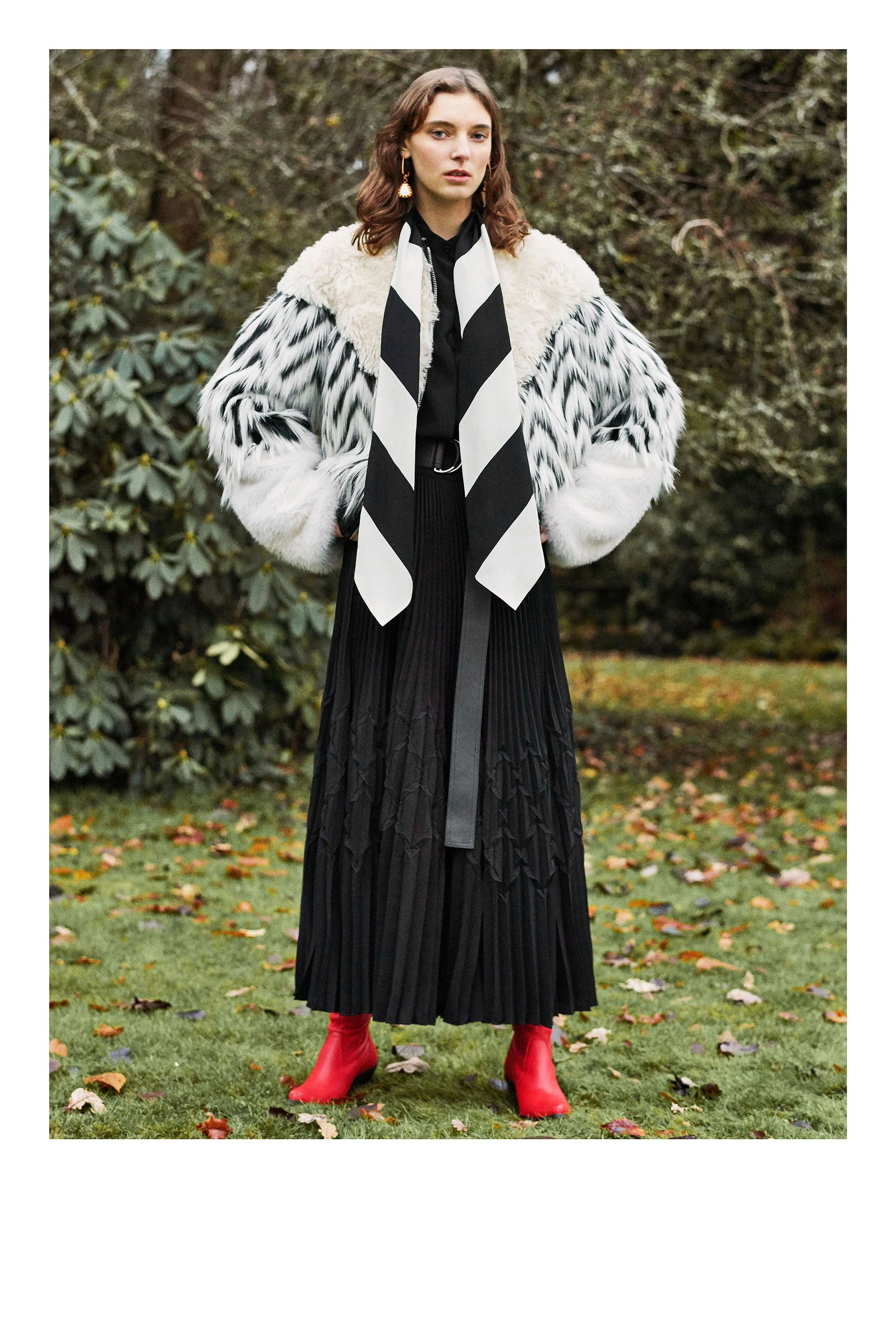 GIVENCHY PRE-FALL 2018