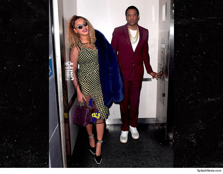 JAY Z CELEBRATES HIS 48TH BIRTHDAY WITH AN ELEVATOR PHOTO OP