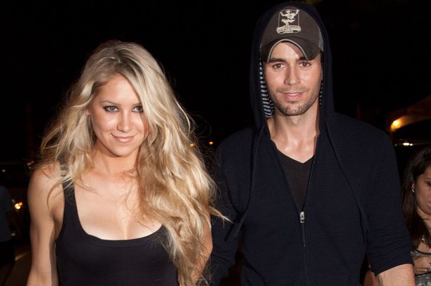ENRIQUE IGLESIAS AND ANNA KOURNIKOVA WELCOME TWINS