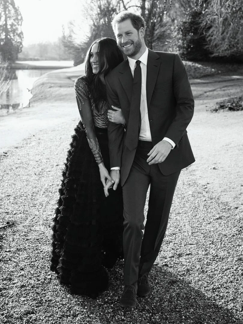 OFFICIAL ENGAGEMENT PHOTOS OF PRINCE HARRY AND MEGHAN MARKLE RELEASED