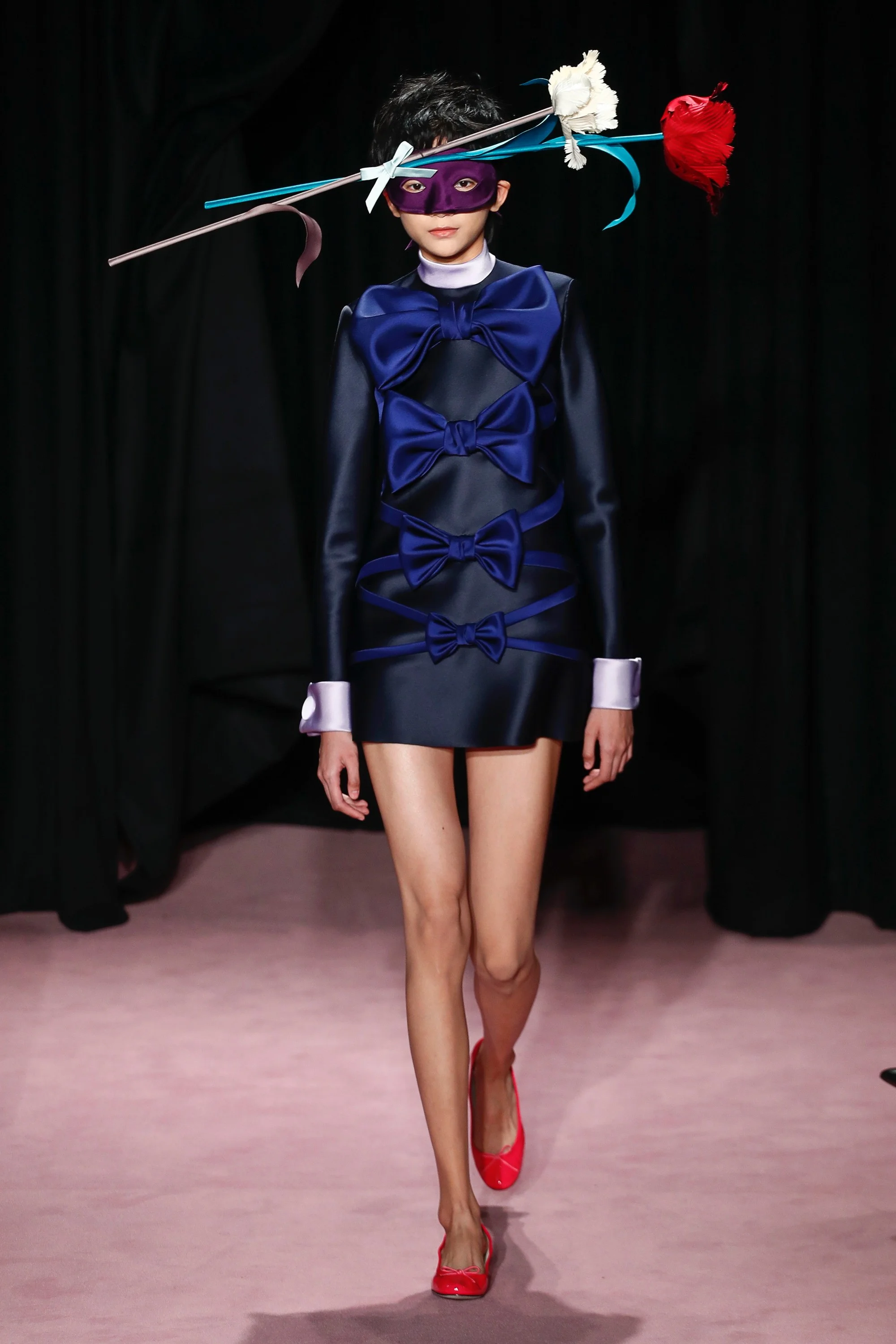Viktor & Rolf Spring 2018 Couture