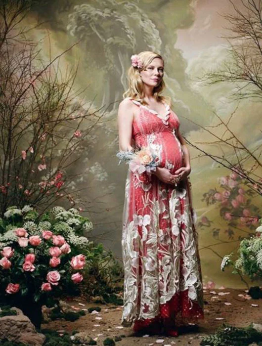 Kirsten Dunst Mom-to-be style 
