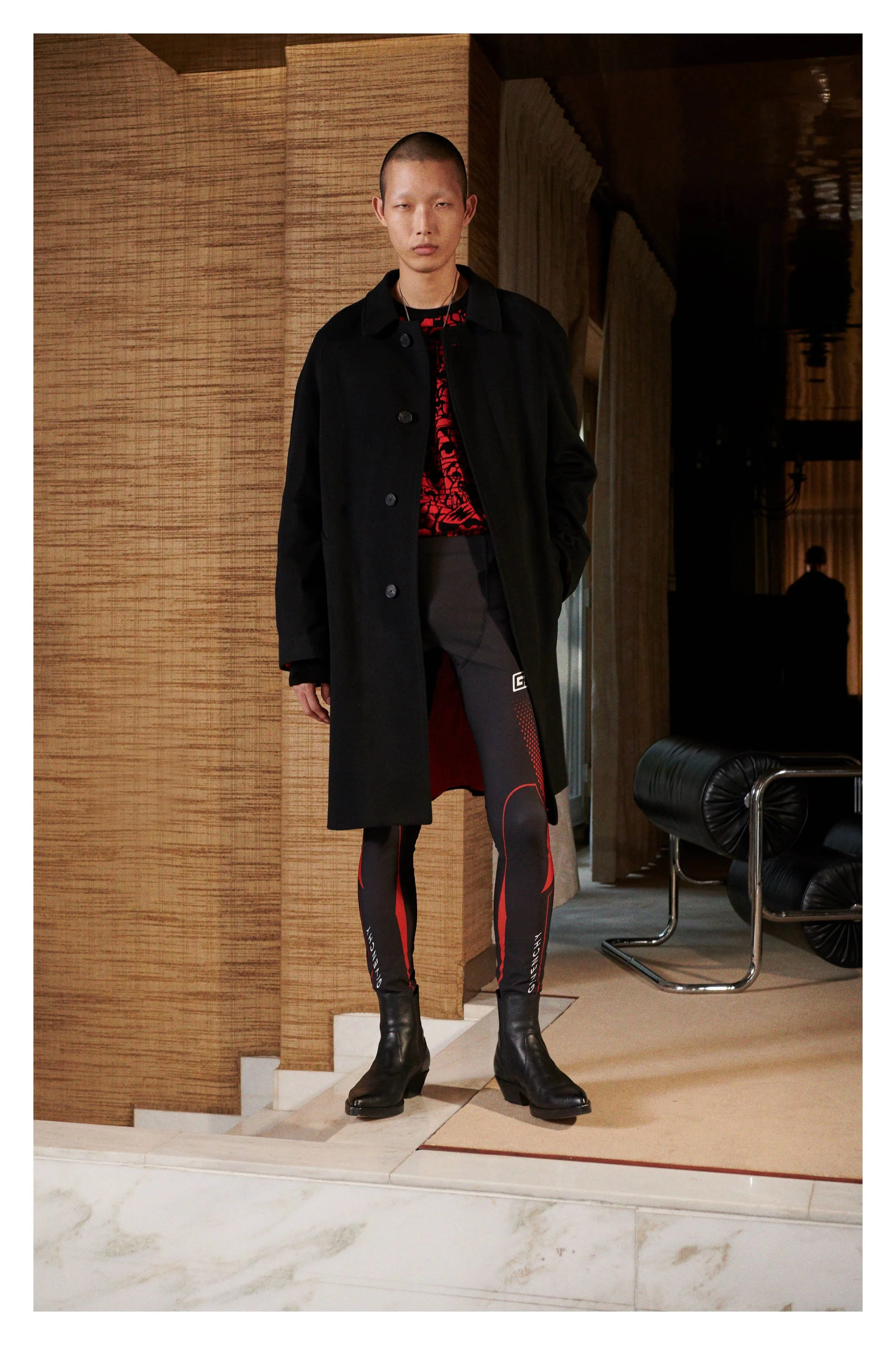 00016-givenchy-vogue-pre-fall-2018-pr.jpg