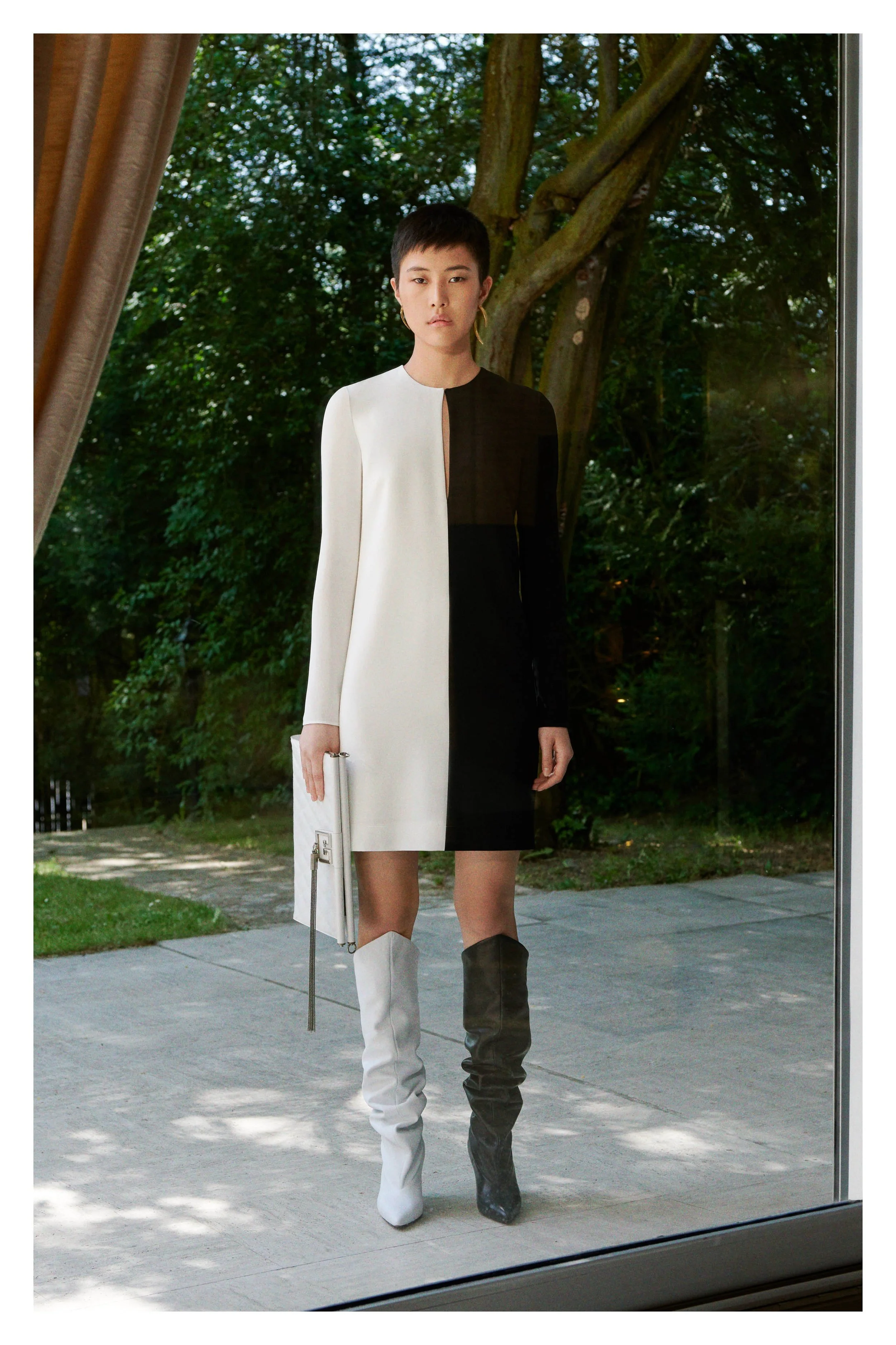 00018-givenchy-vogue-pre-fall-2018-pr.jpg