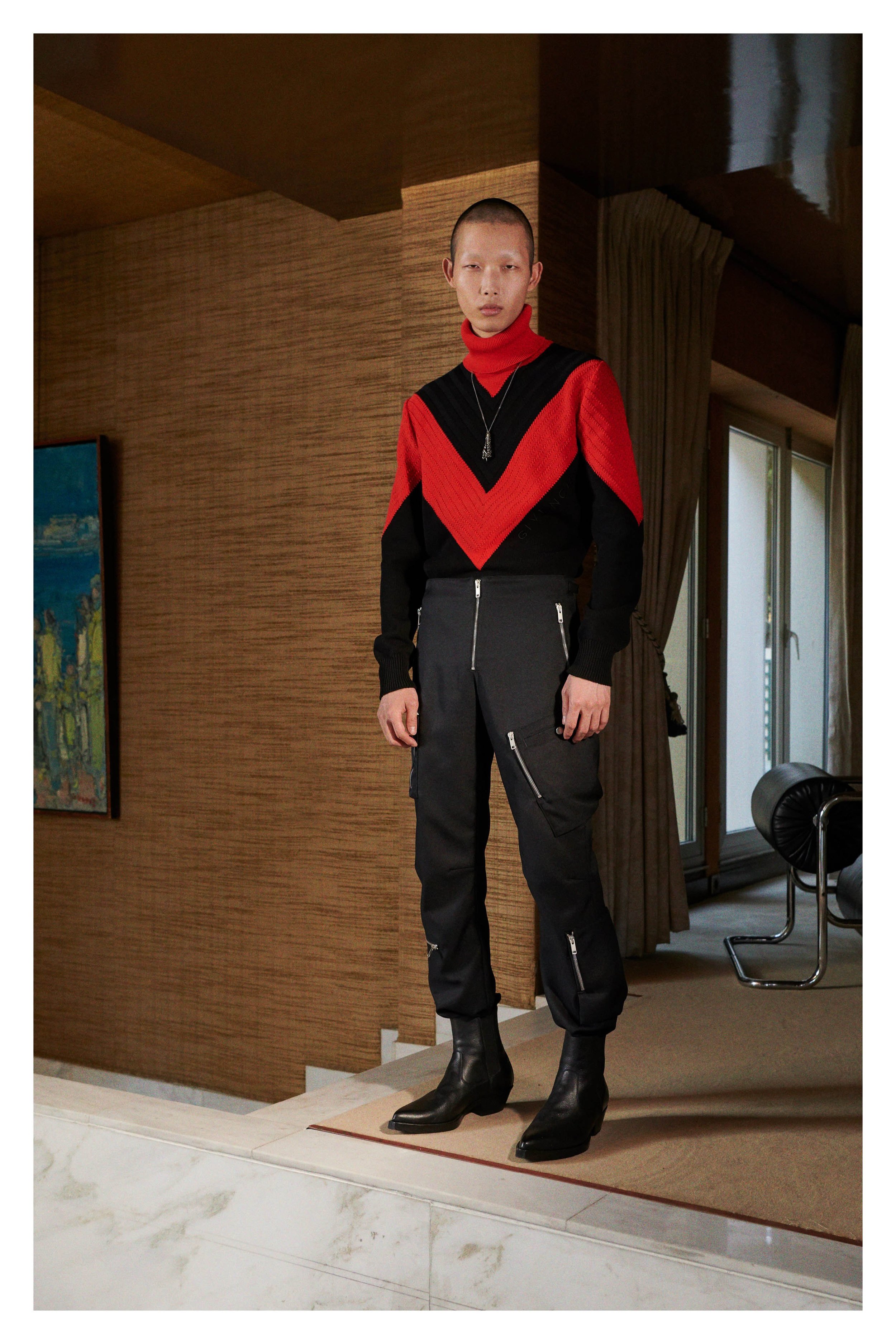 00021-givenchy-vogue-pre-fall-2018-pr.jpg