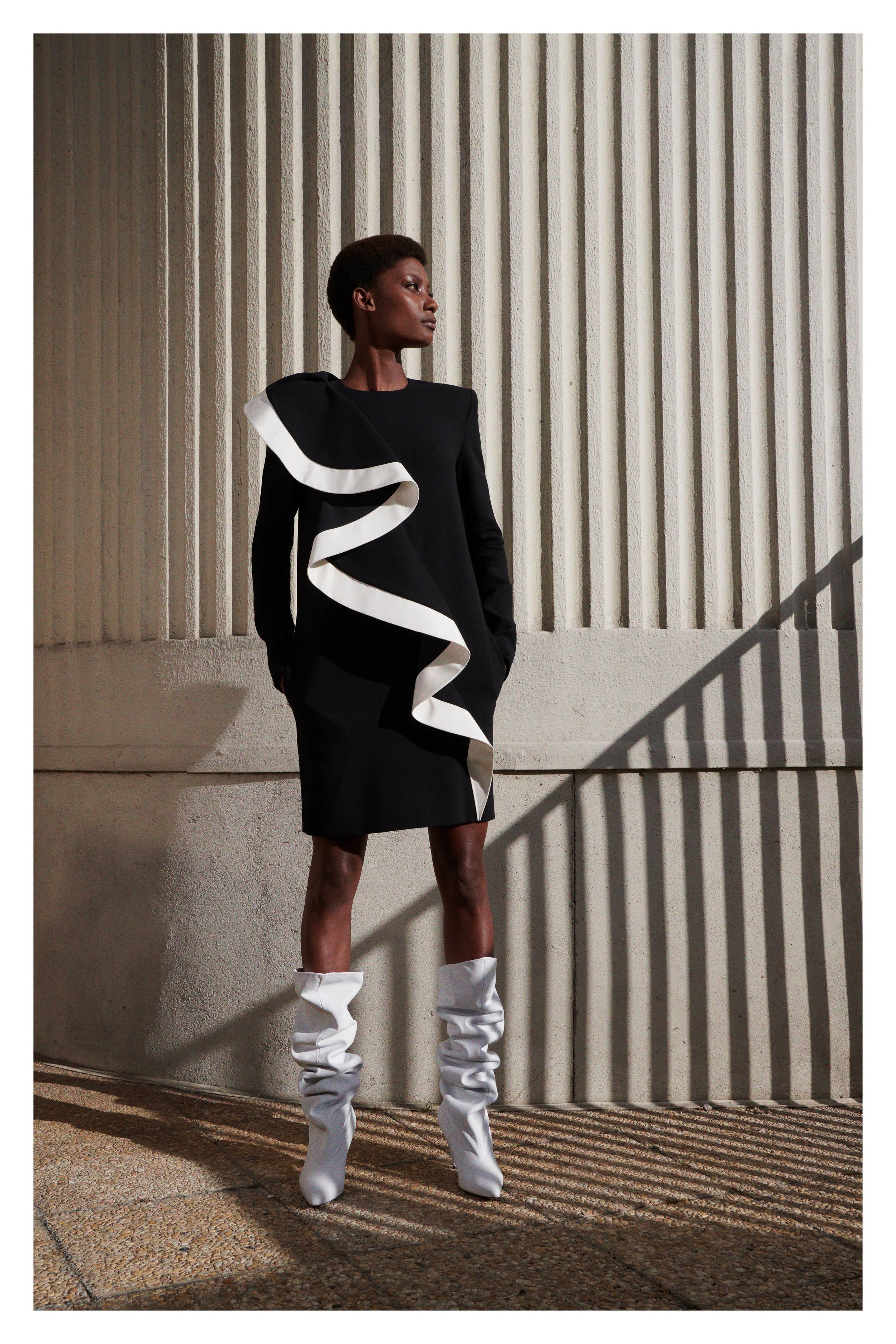 00040-givenchy-vogue-pre-fall-2018-pr.jpg