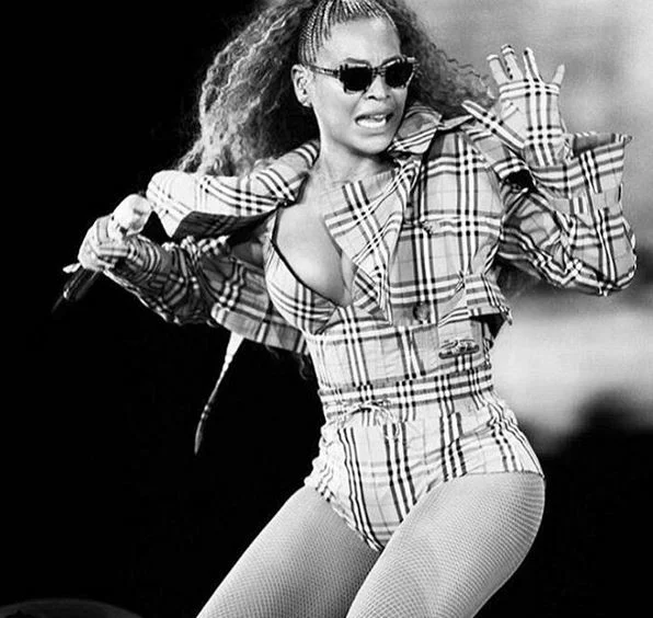 Beyoncé Is the First Star to Wear Riccardo Tisci’s New Burberry