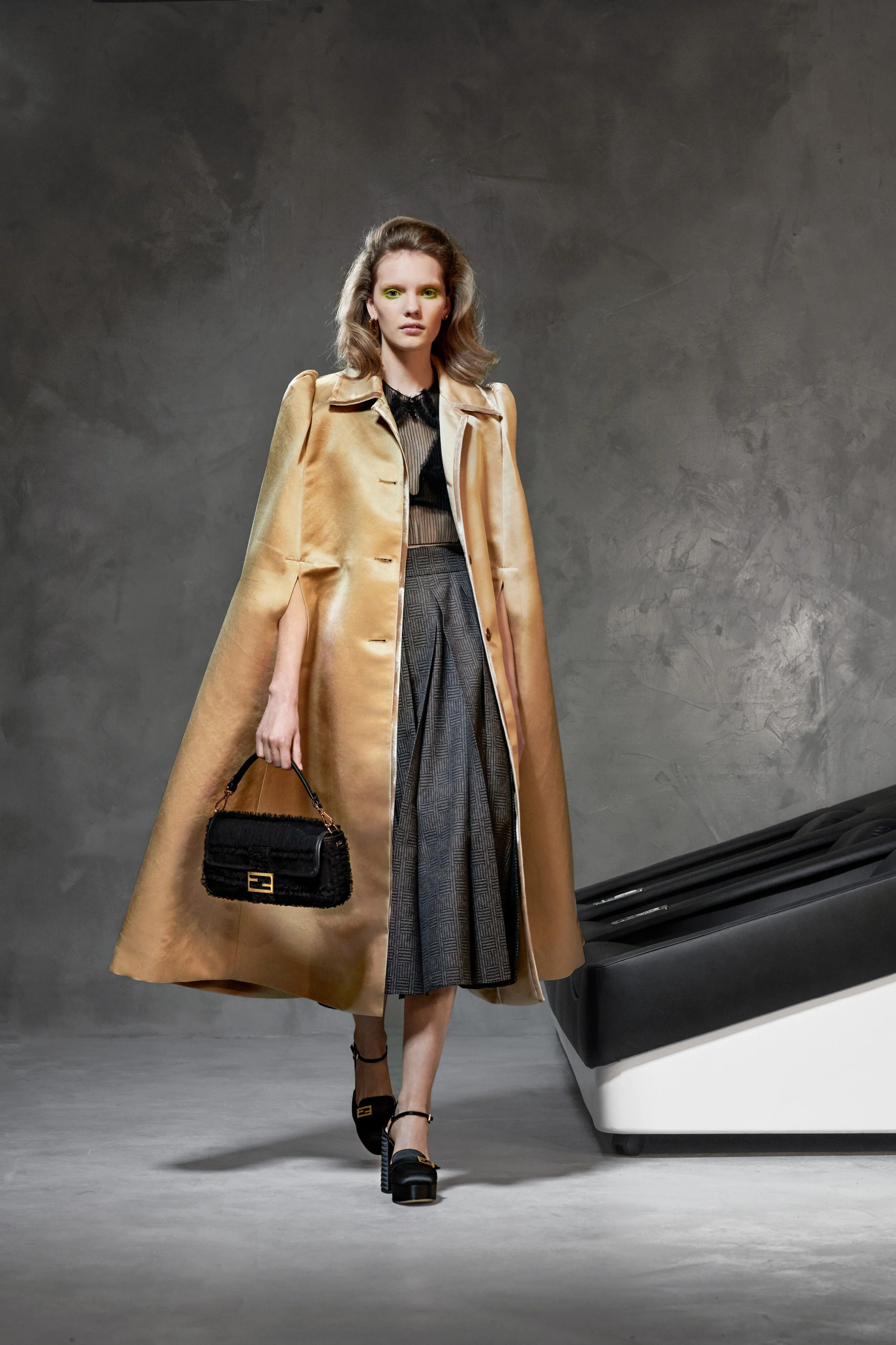 00038-fendi-pre-fall-2020.jpg