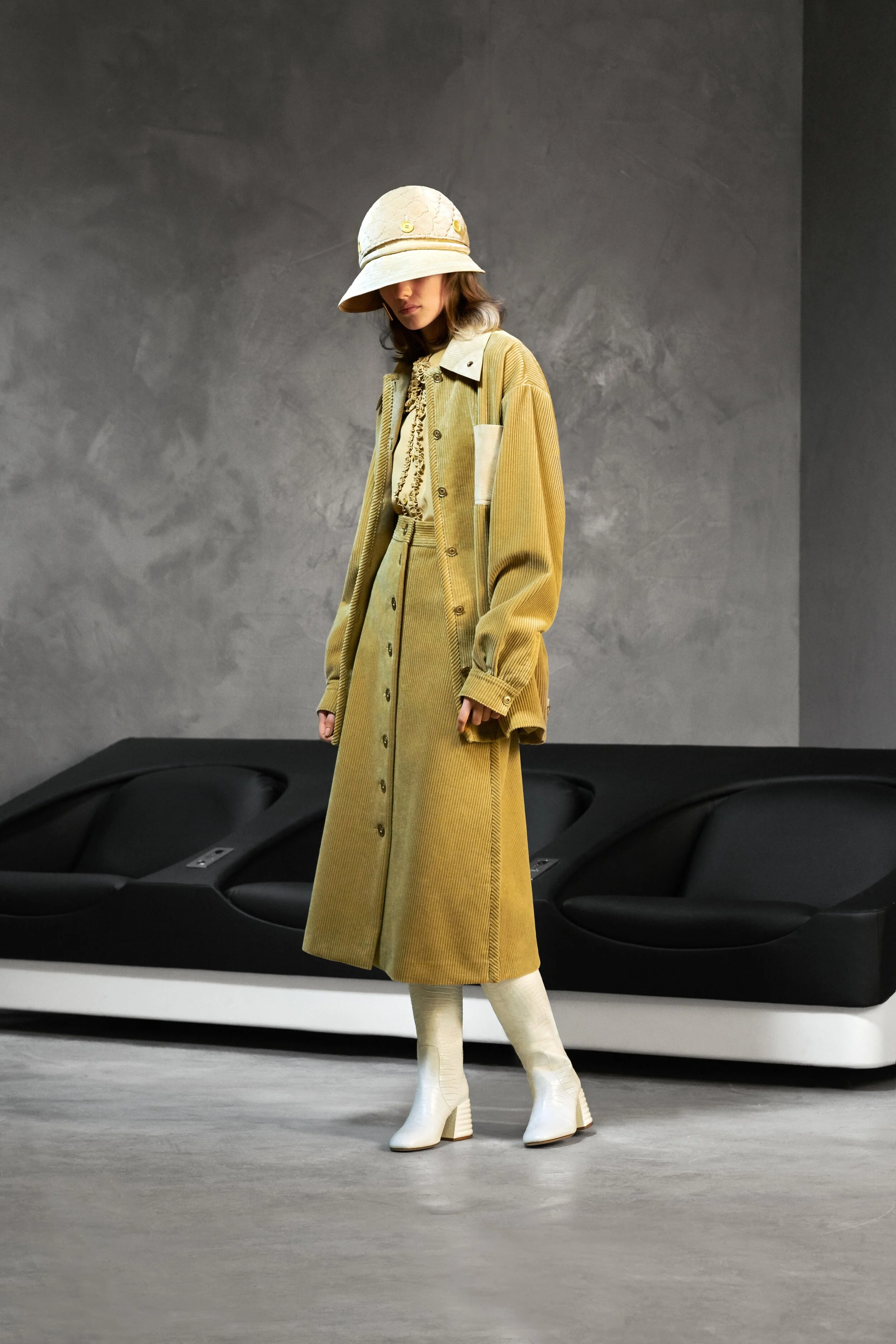 00023-fendi-pre-fall-2020.jpg
