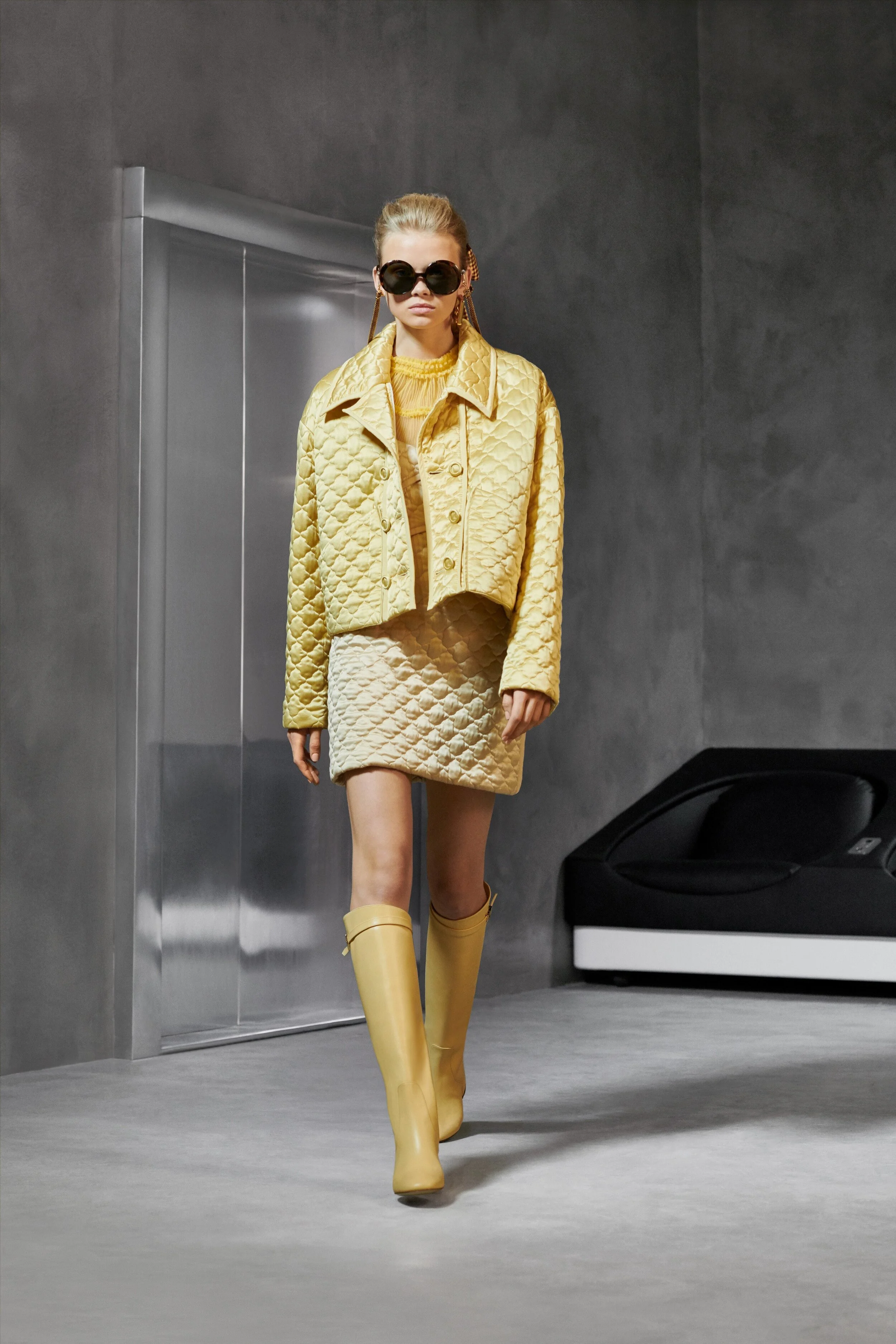 00008-fendi-pre-fall-2020.jpg