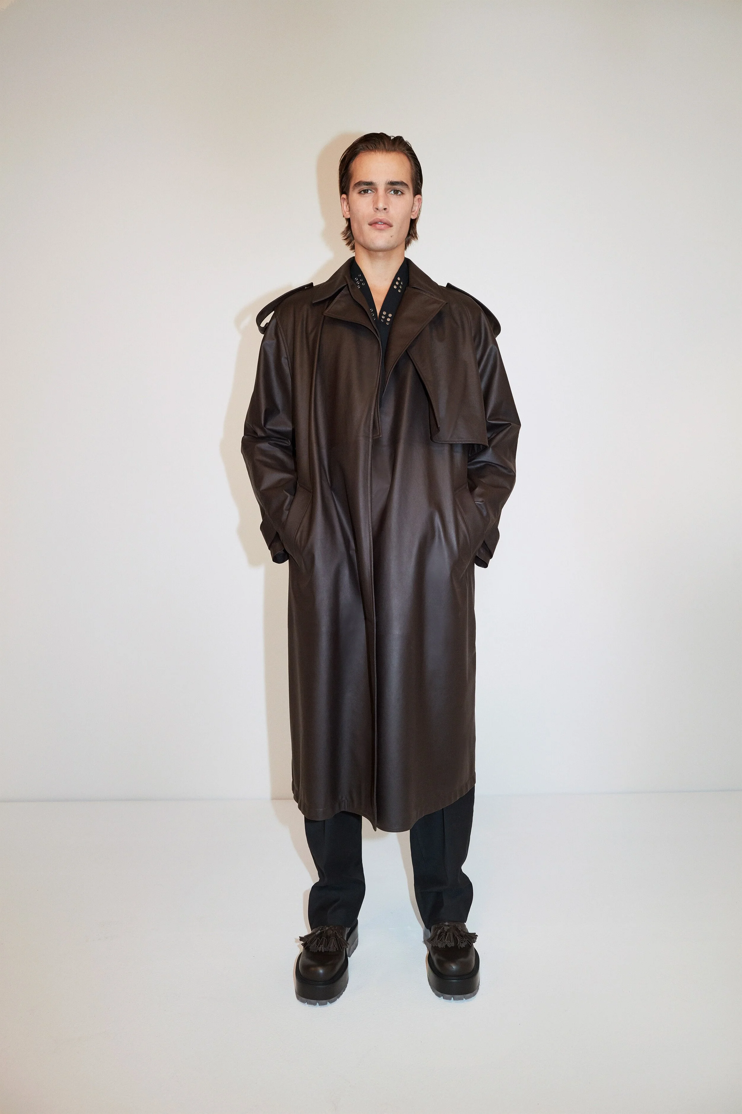 Bottega-Veneta-PF20_LOOK-32_M.jpg