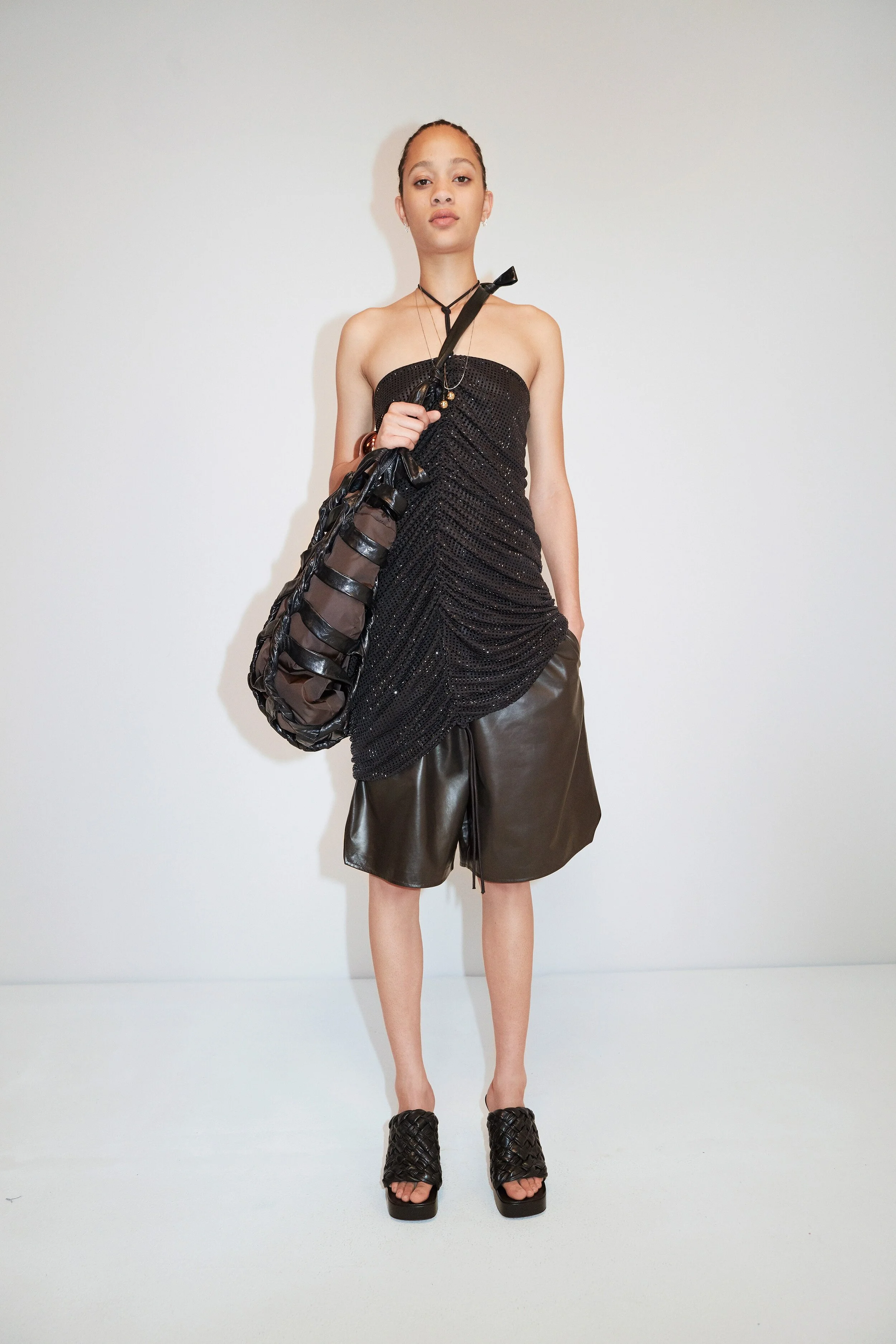 Bottega-Veneta-PF20_LOOK-29_W.jpg