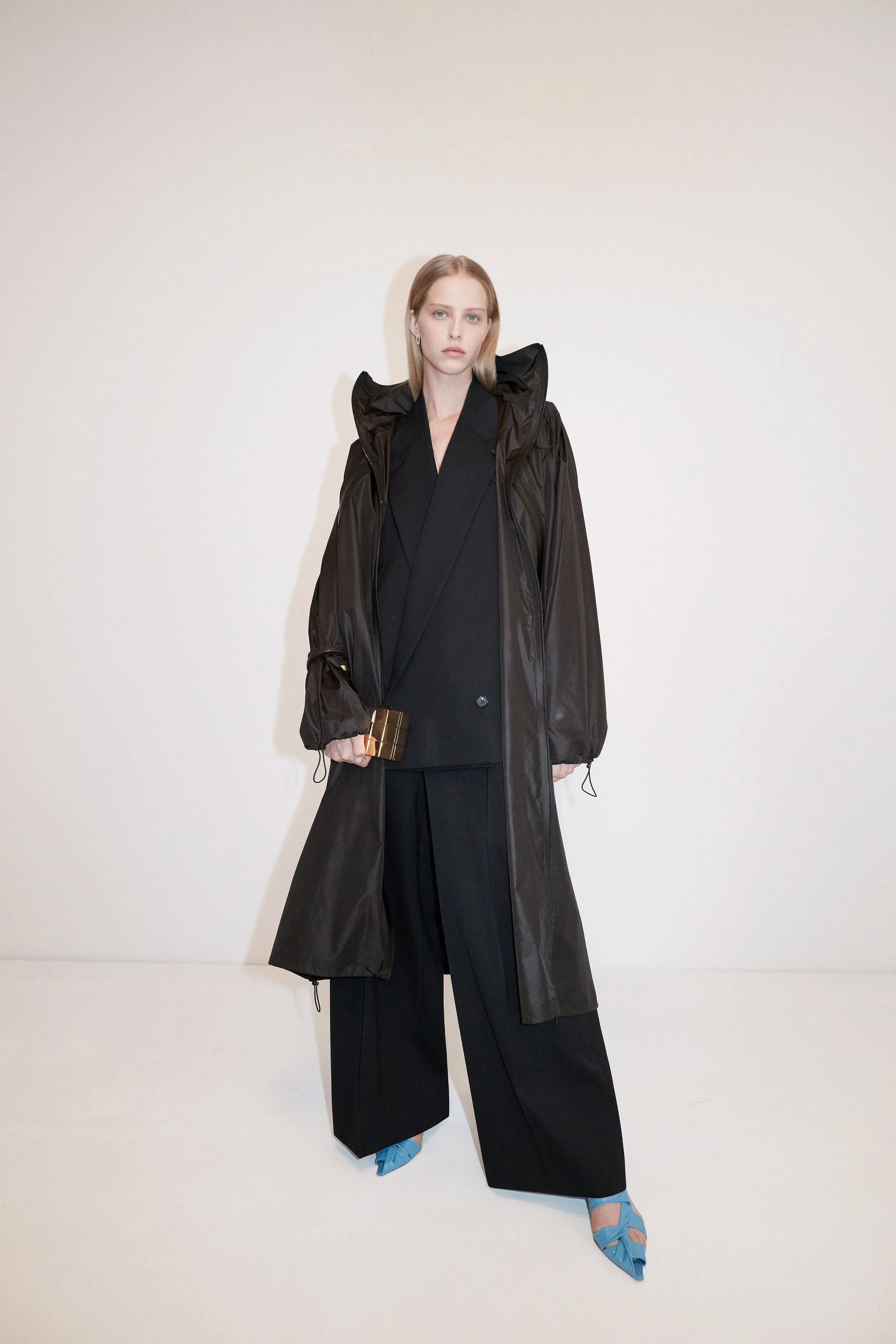 Bottega-Veneta-PF20_LOOK-20_W.jpg