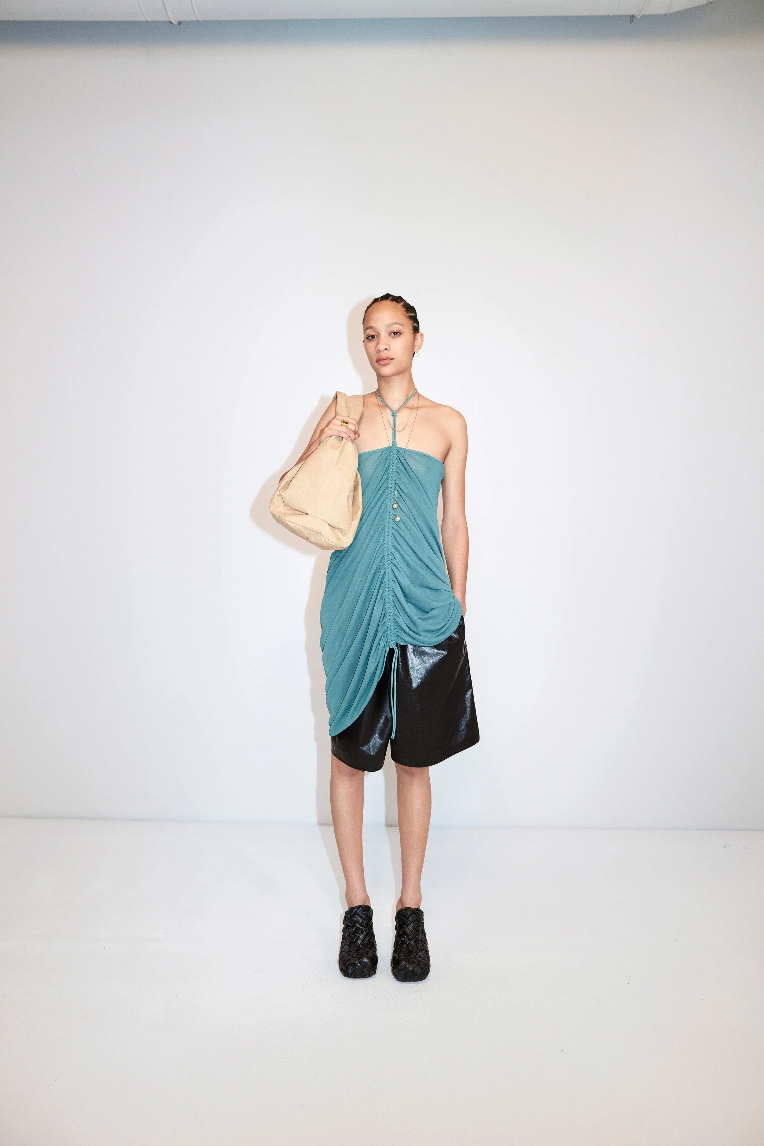 Bottega-Veneta-PF20_LOOK-03_W.jpg