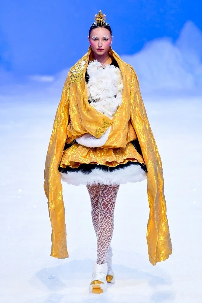 Guo Pei_7__csc2349.jpg