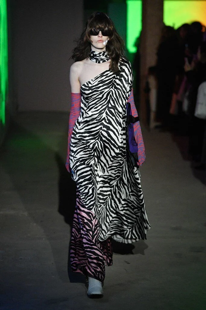 MM6 Maison Martin Margiela_10_mm6_20po_20f20_20011.jpg