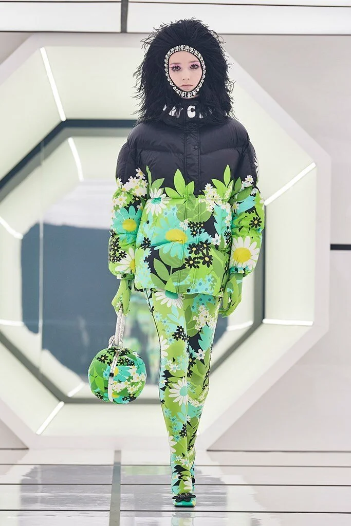 MONCLER_65_moncler_20rf20_200110.jpg