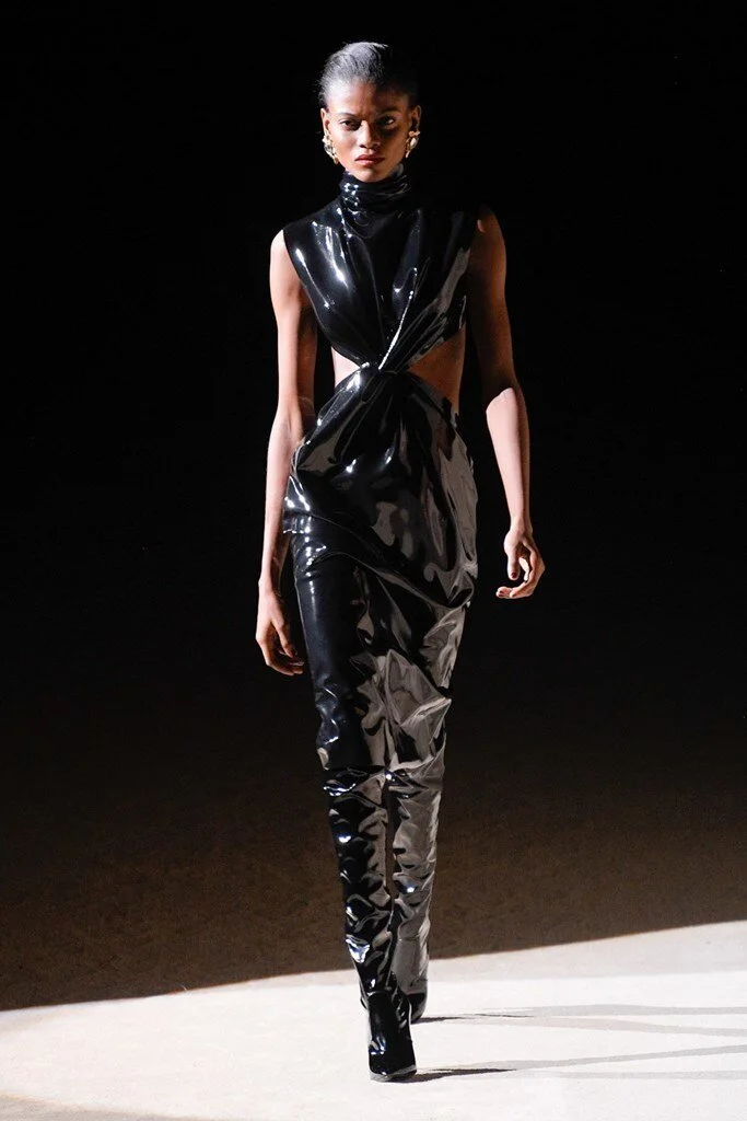 Saint Laurent_65__pla1188.jpg