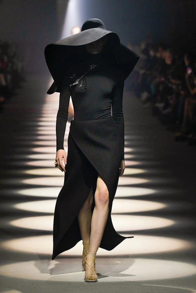 Givenchy_0__pla0029.jpg