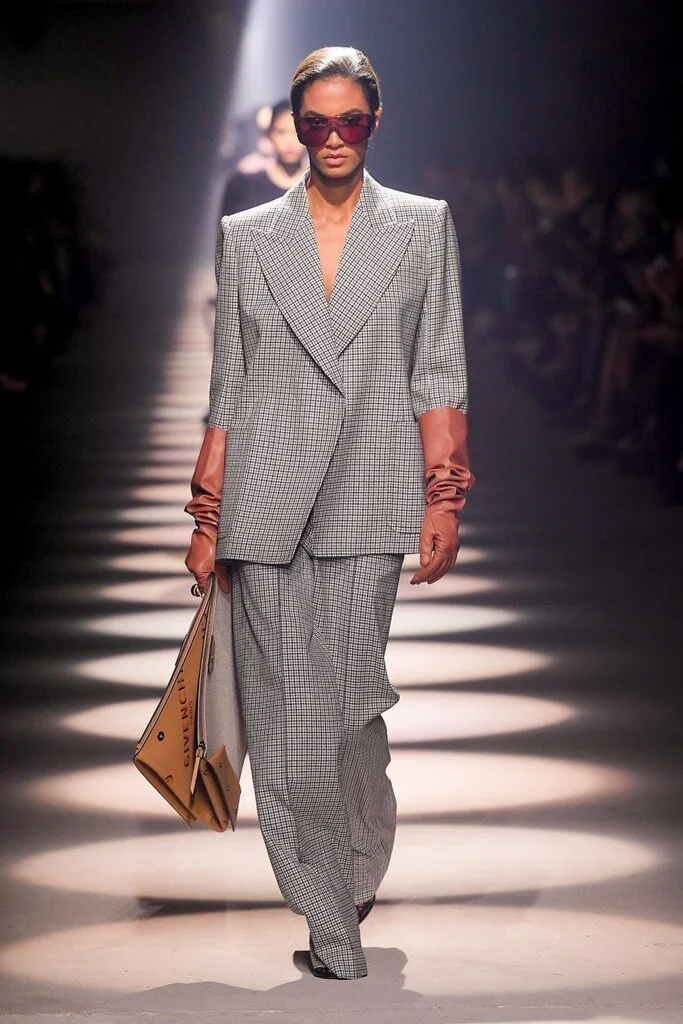 Givenchy_16__pla0300.jpg