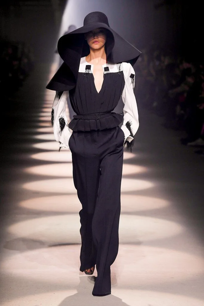 Givenchy_43__pla0738.jpg