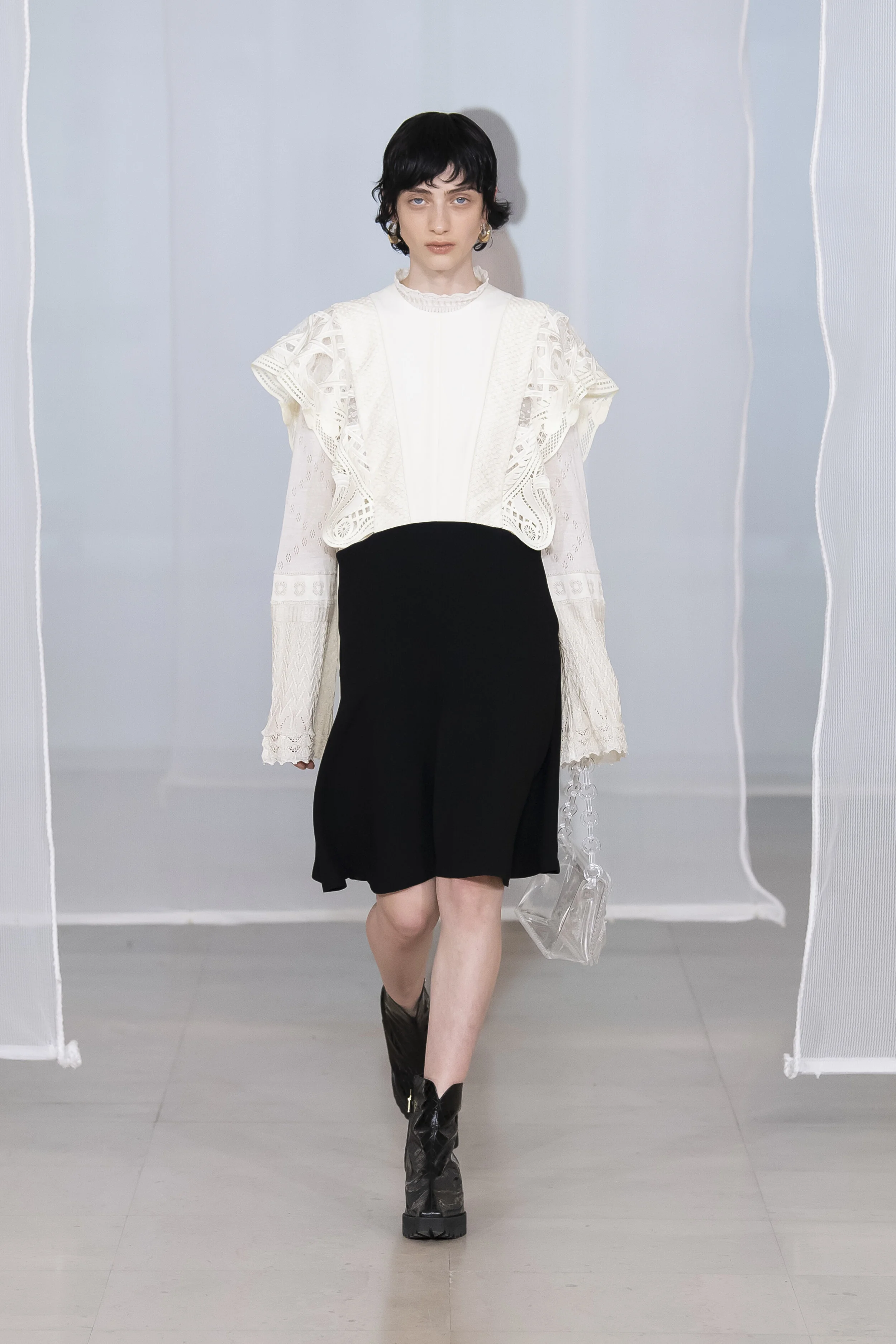 Mame Kurogouchi_8_mamekurogouchi_fw20-8.jpg