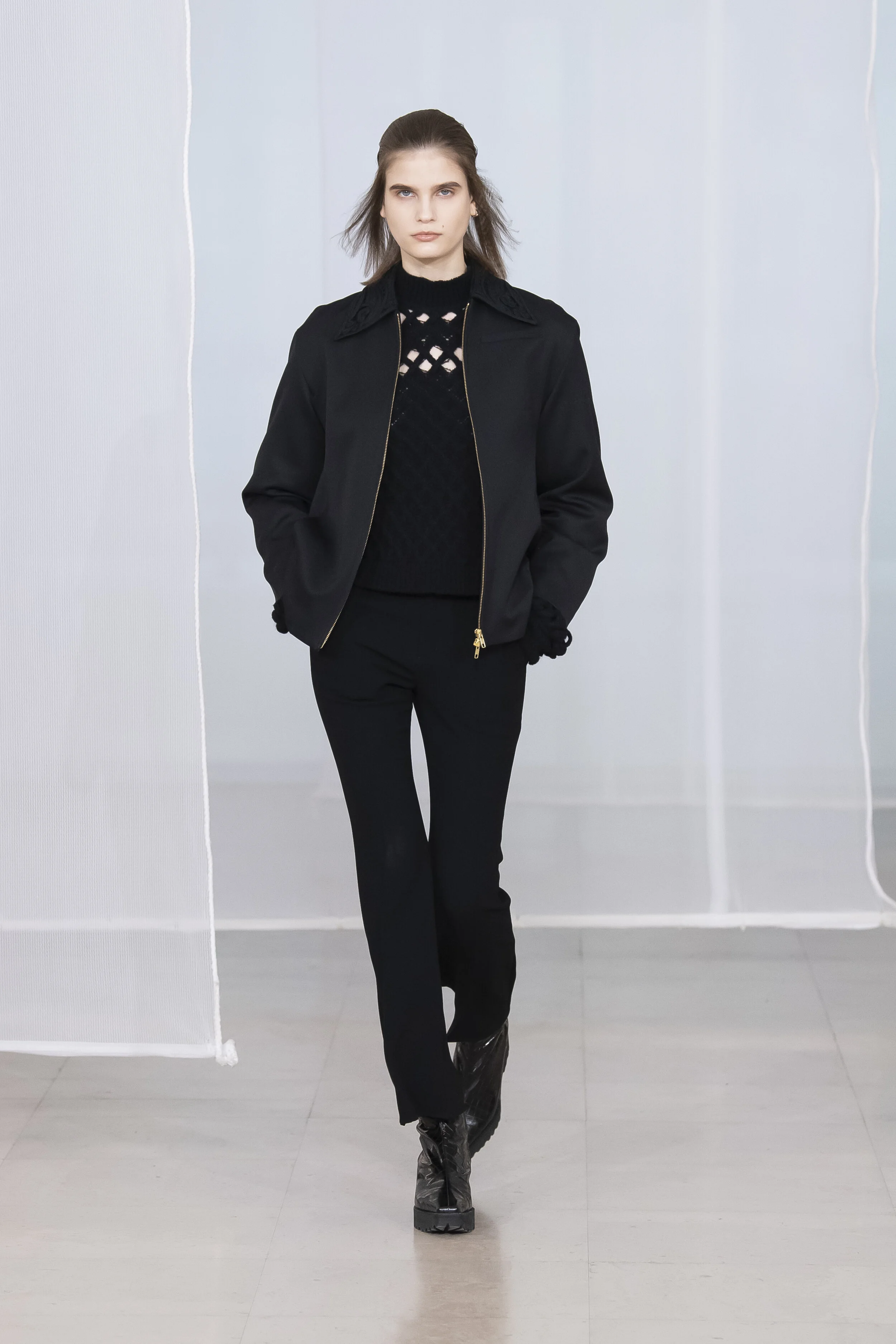 Mame Kurogouchi_10_mamekurogouchi_fw20-10.jpg