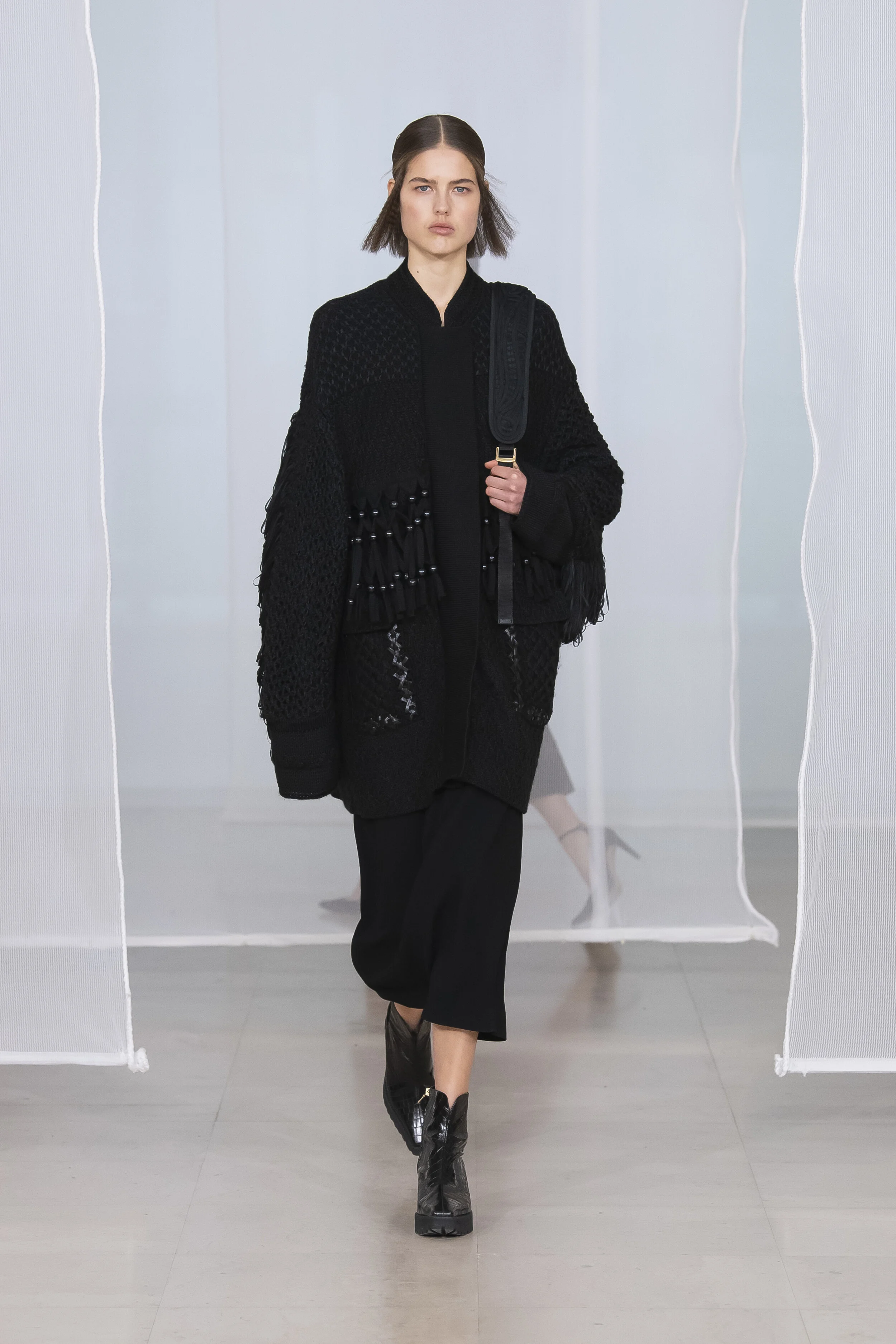 Mame Kurogouchi_22_mamekurogouchi_fw20-22.jpg
