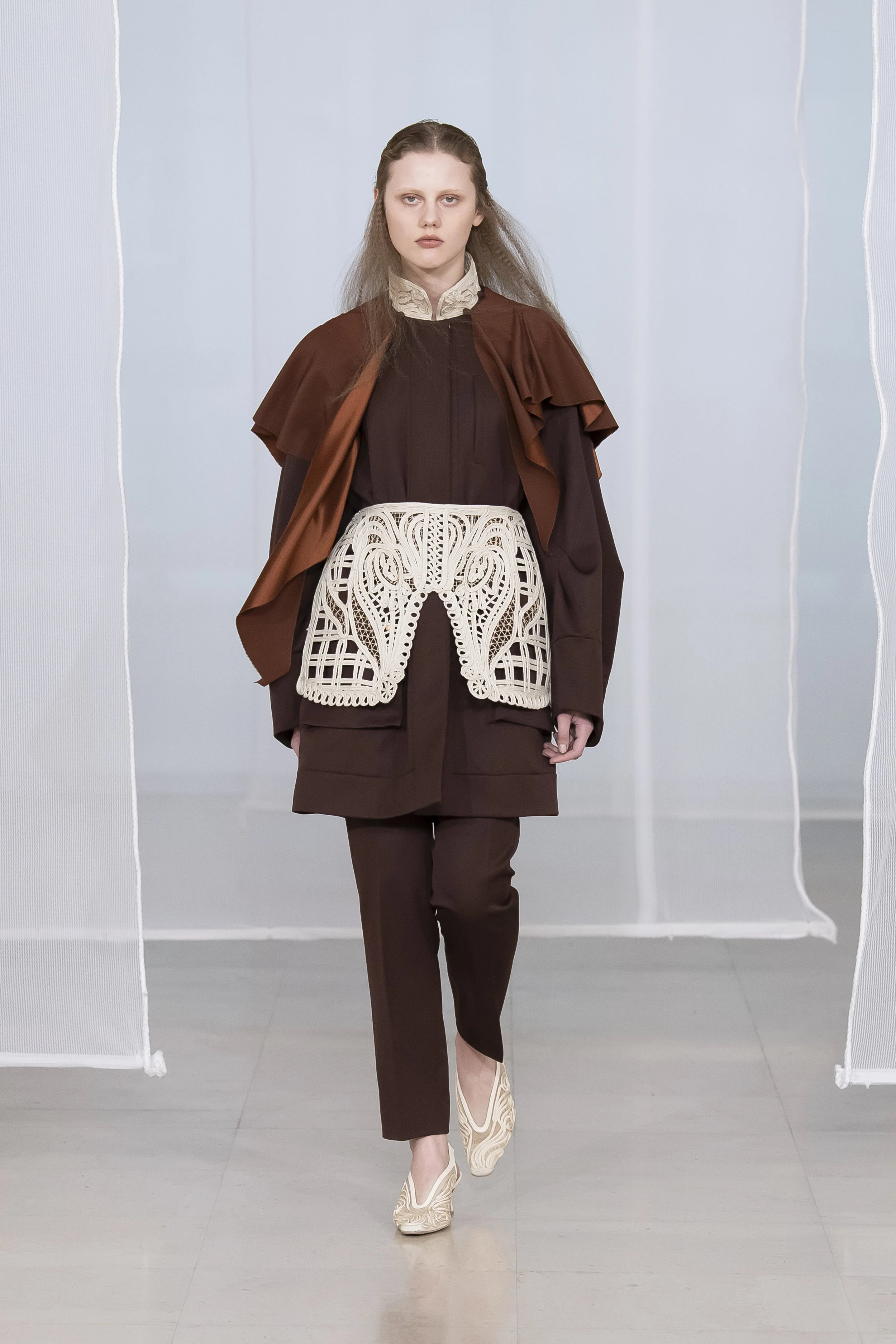 Mame Kurogouchi_25_mamekurogouchi_fw20-25.jpg