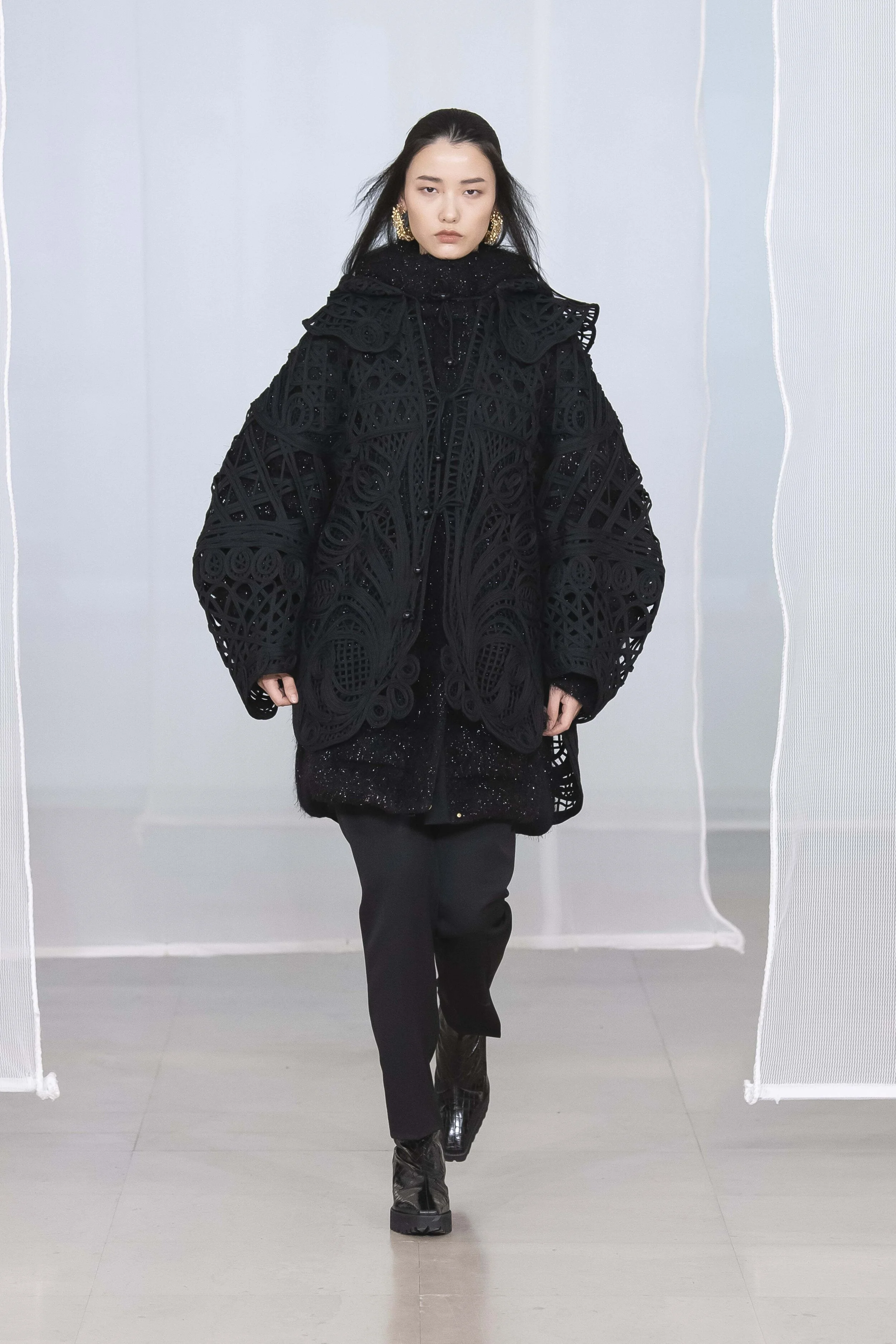 Mame Kurogouchi_31_mamekurogouchi_fw20-31-min.jpg