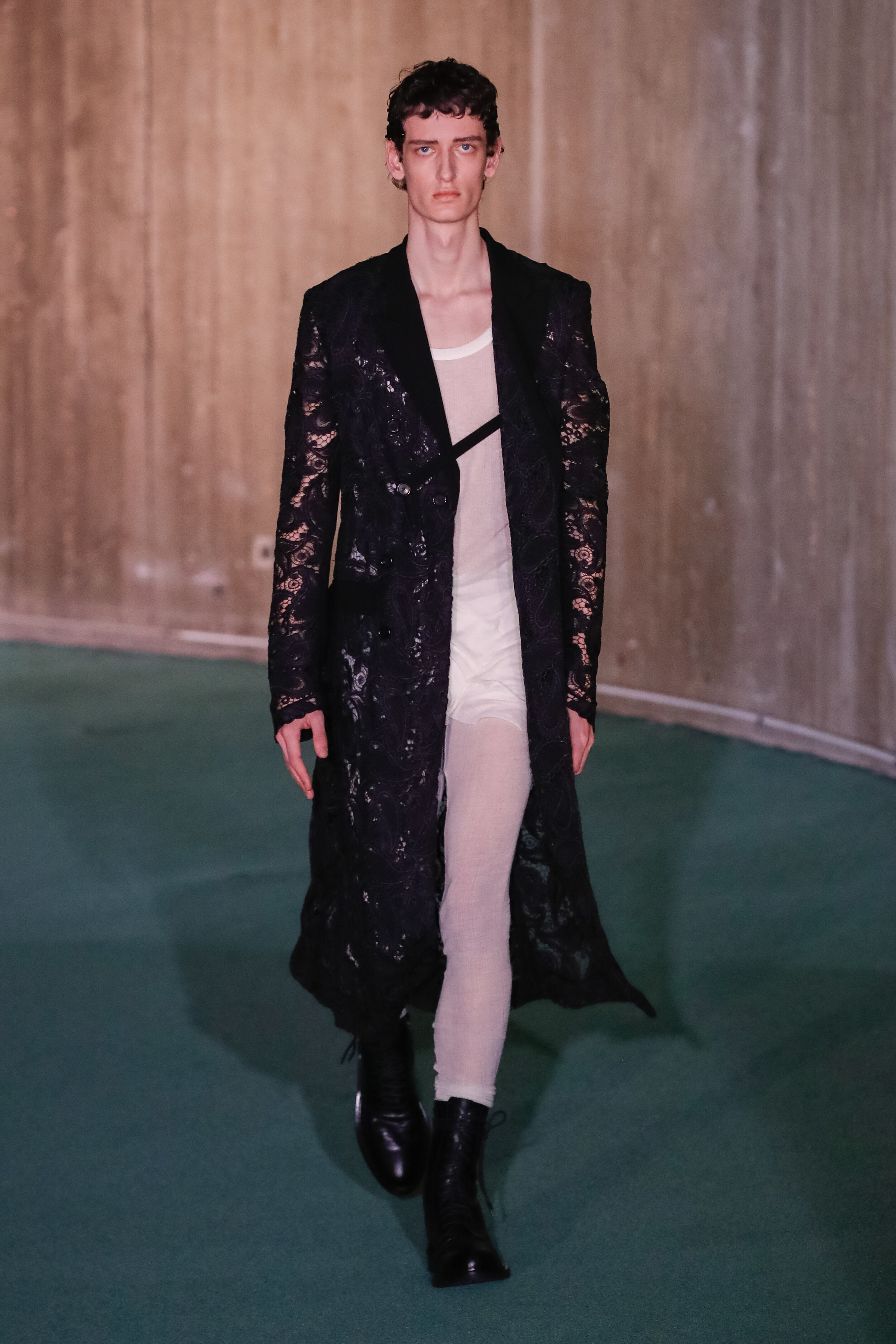  Ann Demeulemeester Fashion show in ParisMenswear Collection Fall Winter 2020 