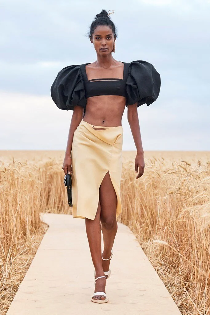 Jacquemus_49_jacquemus_20m_20fp_20rs21_200050.jpg