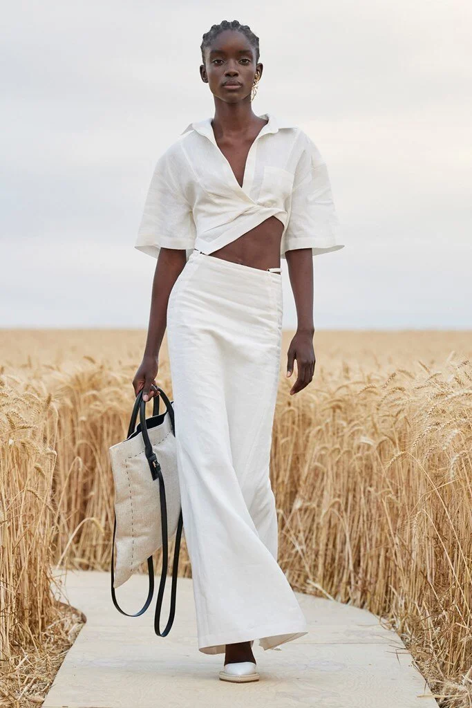 Jacquemus_2_jacquemus_20m_20fp_20rs21_200003.jpg