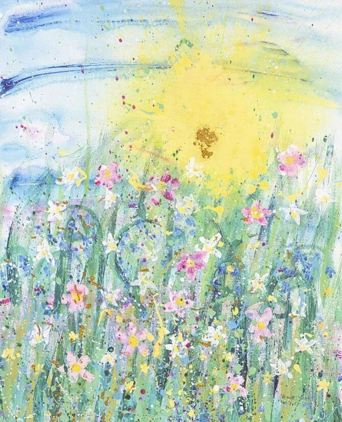  A 10-year-old girl raised £ 50,000 for cancer patients by painting flowers. She is compared to Monet!