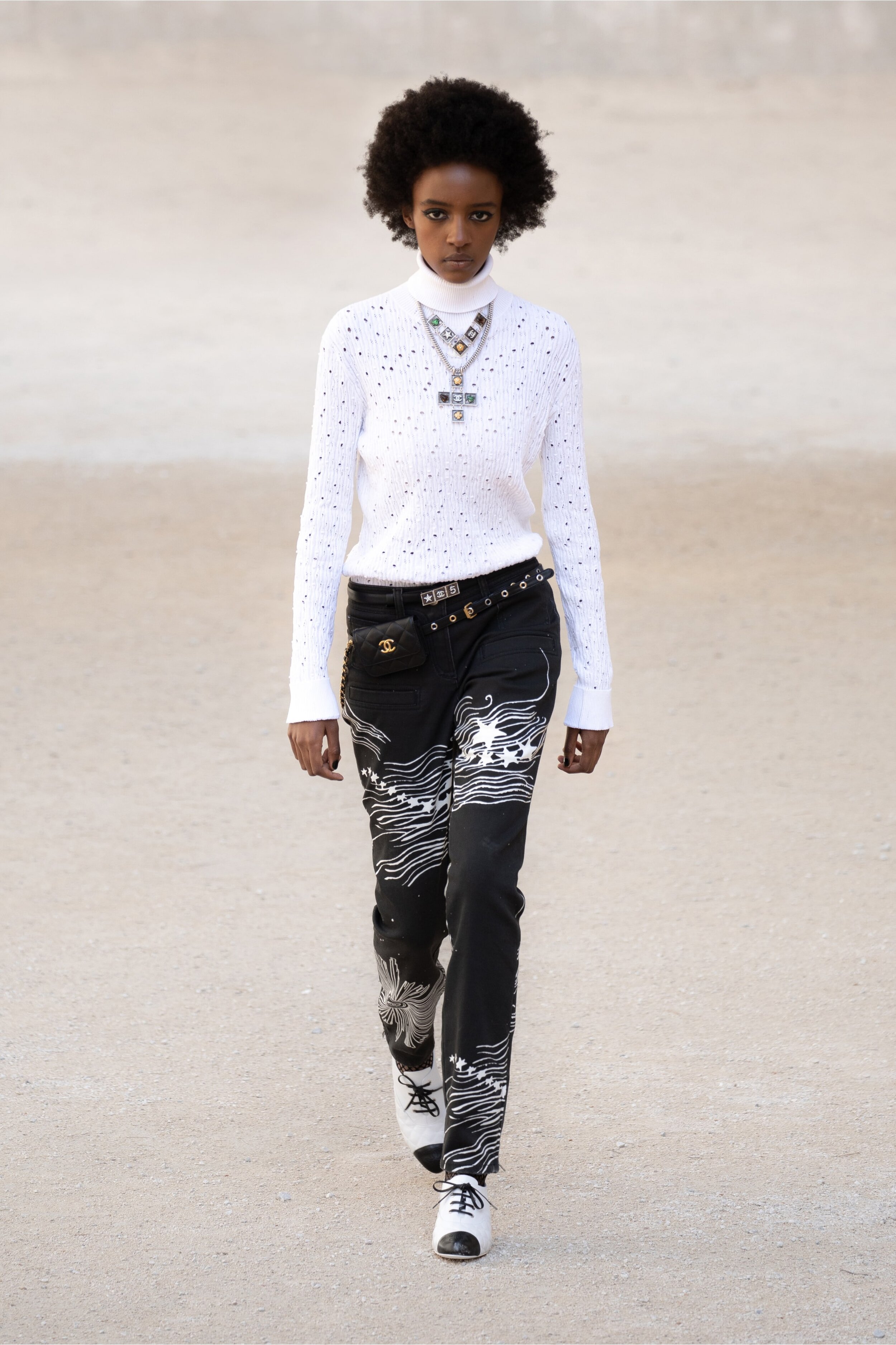 00010-Chanel-Resort-2022.jpeg