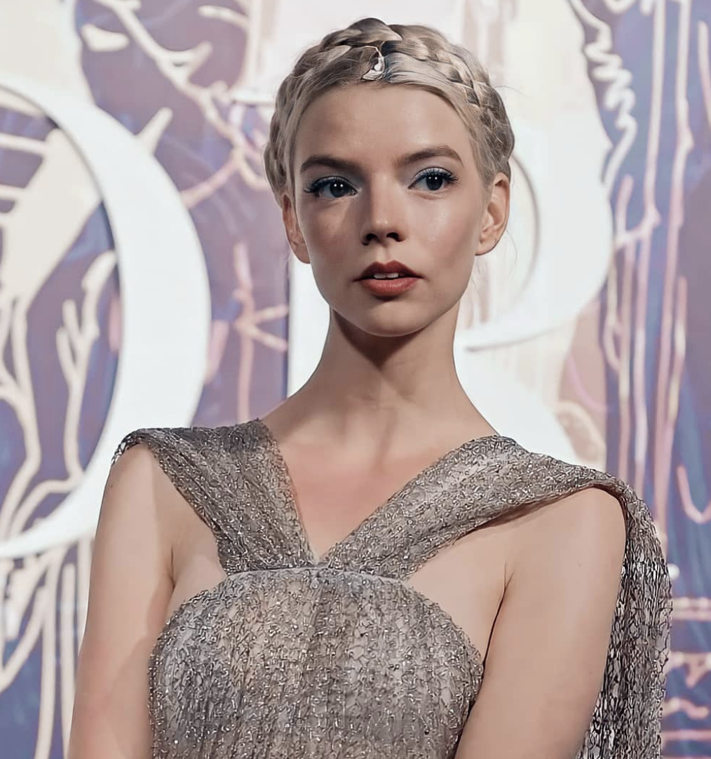 Inspired By Greece Dior Showcases Its Cruise 2022 