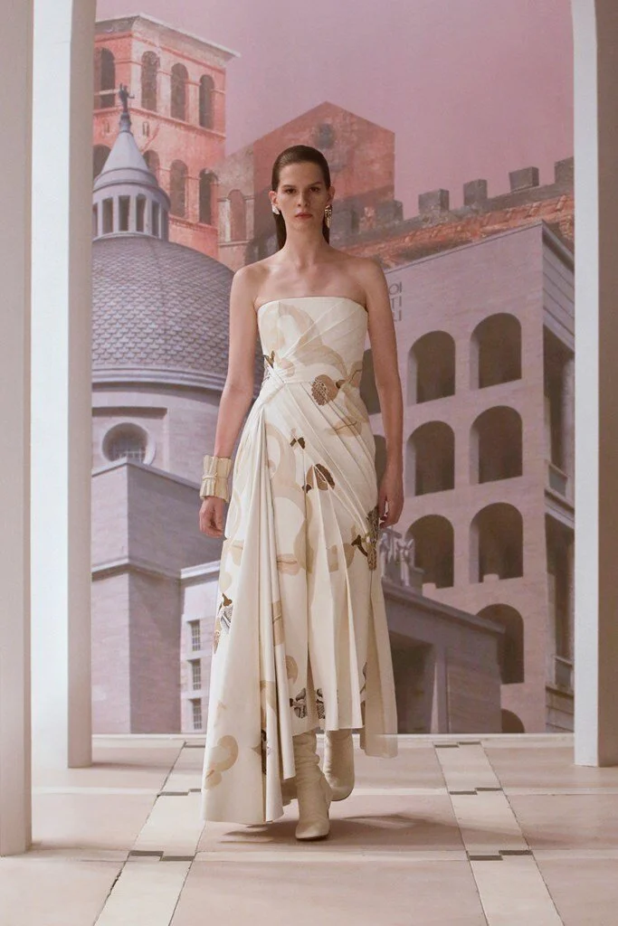 Fendi_2_fendi_20couture_20hc_20po_20rf21_200003.jpg