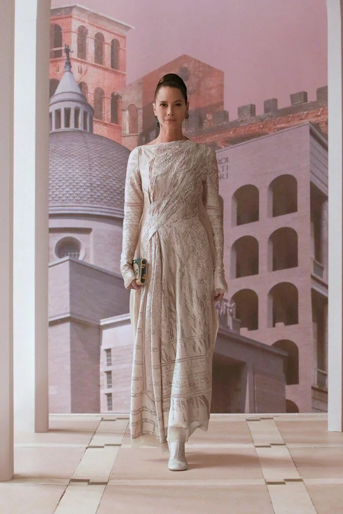 Fendi_16_fendi_20couture_20hc_20po_20rf21_200017.jpg