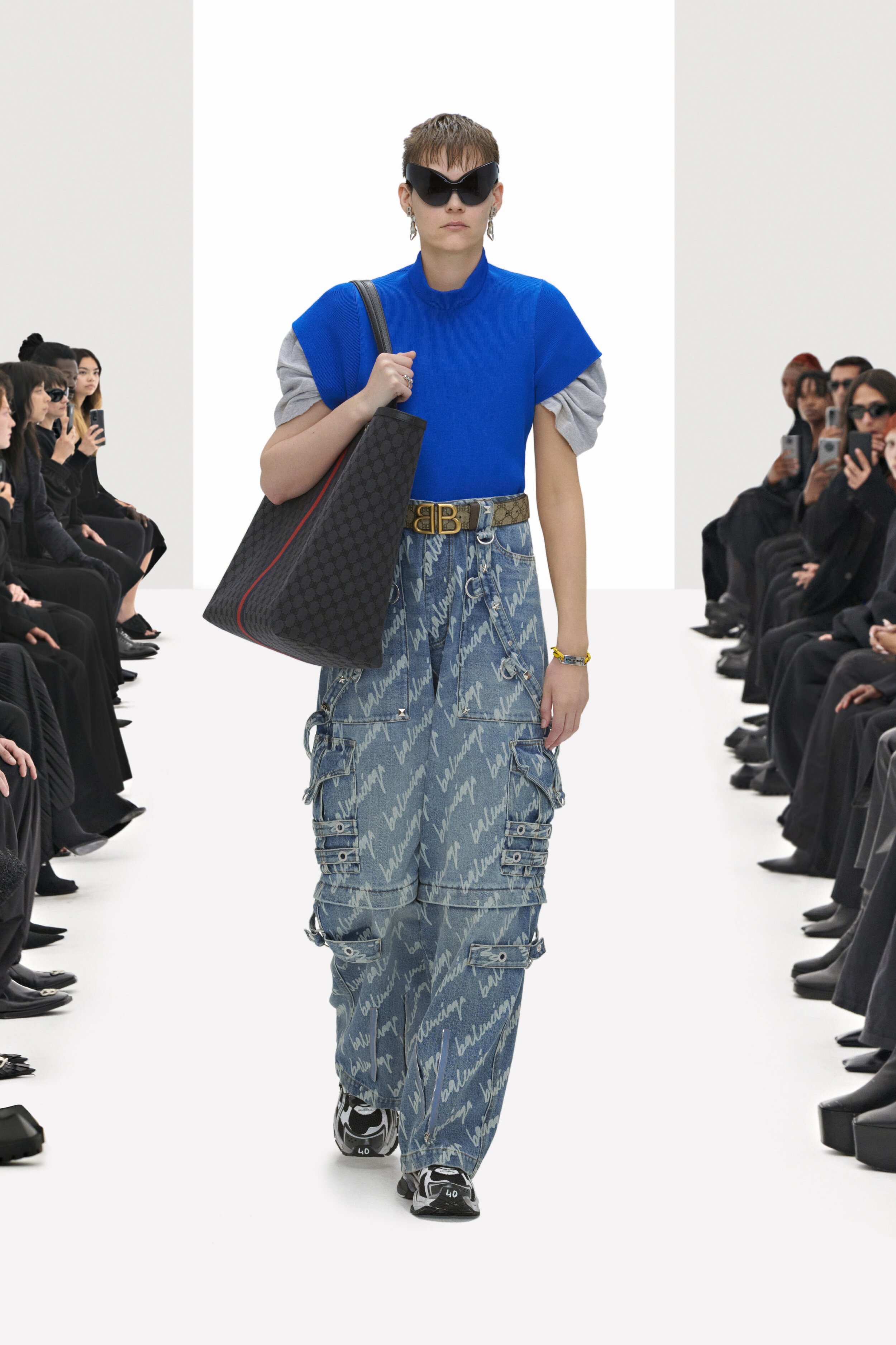 00025-Balenciaga-Spring-2022-RTW.jpeg