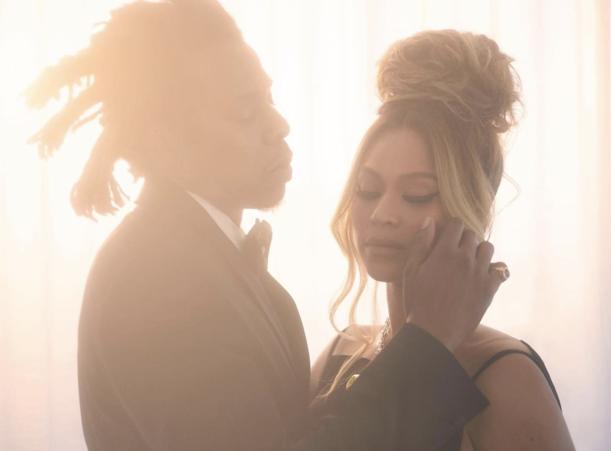 Jay Z and Beyonce pose With Basquiat painting in First Images From Tiffany Campaign