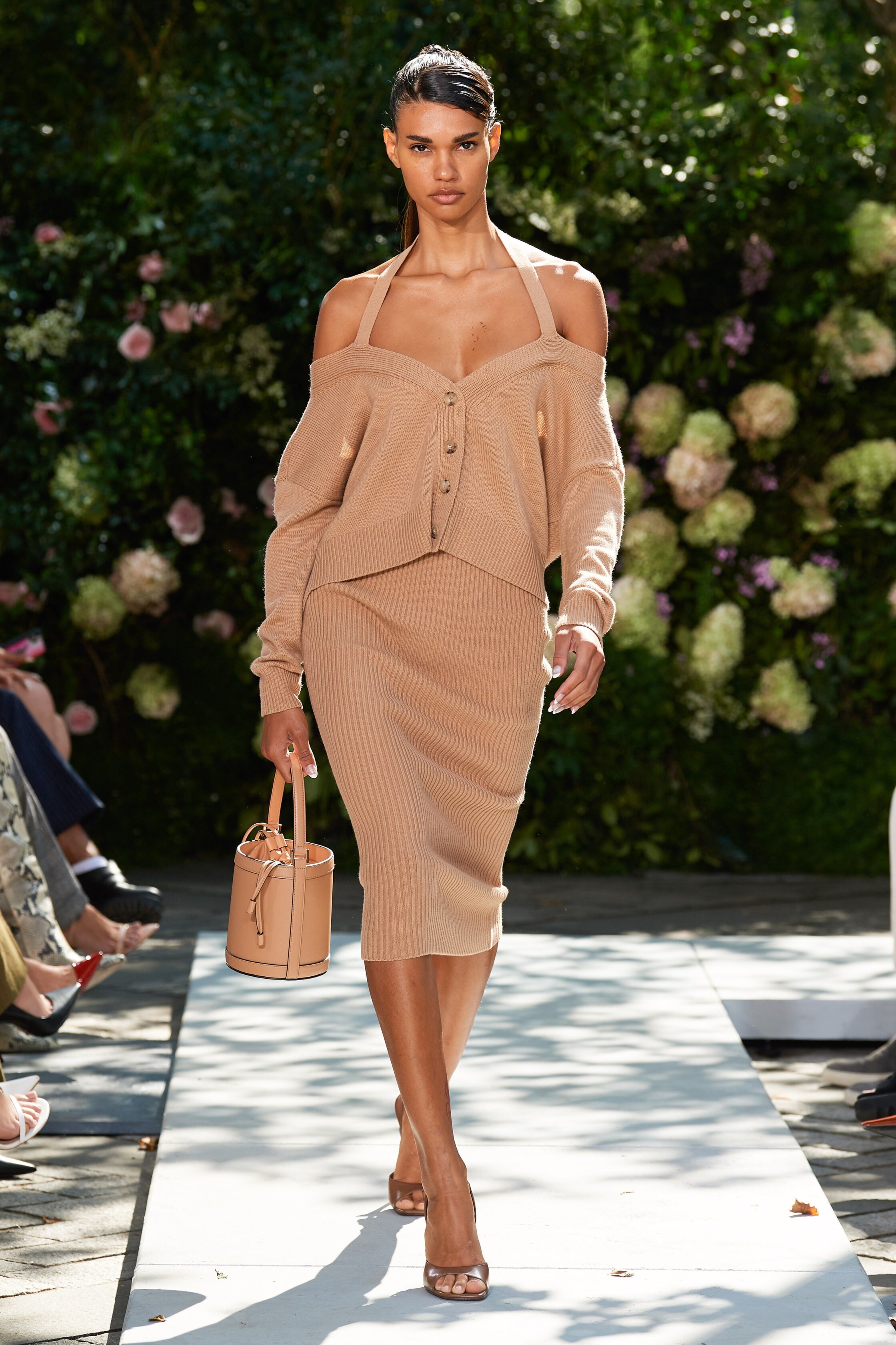Michael Kors // Spring Summer 2022 Womenswear — GAZETTE DU BON TON