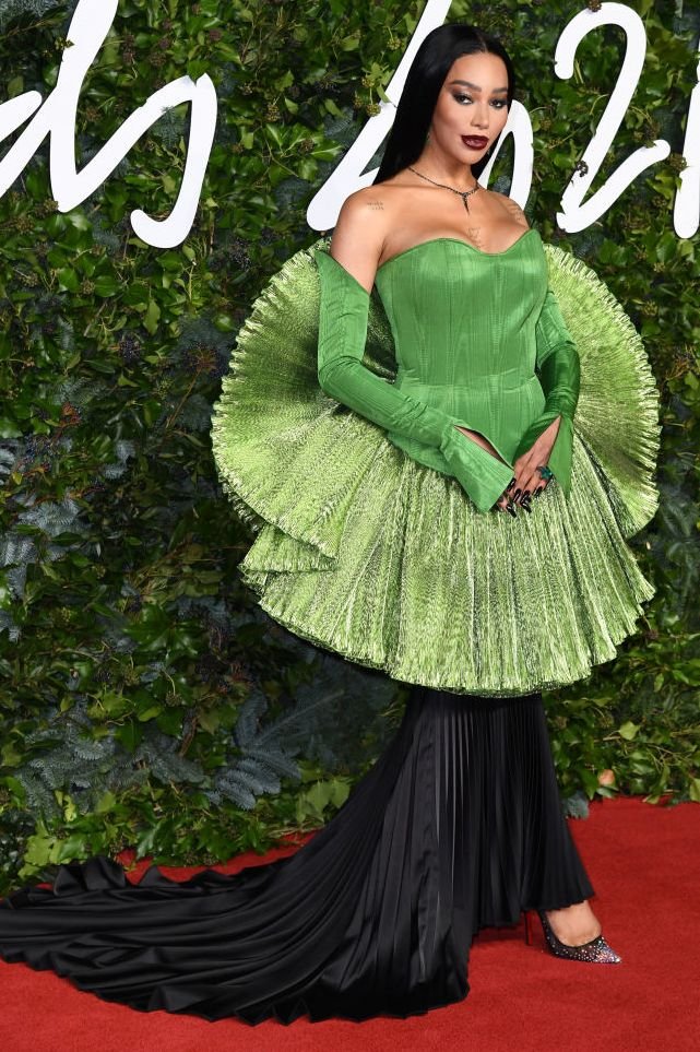 munroe-bergdorf-attends-the-fashion-awards-2021-at-the-news-photo-1638208152.jpeg