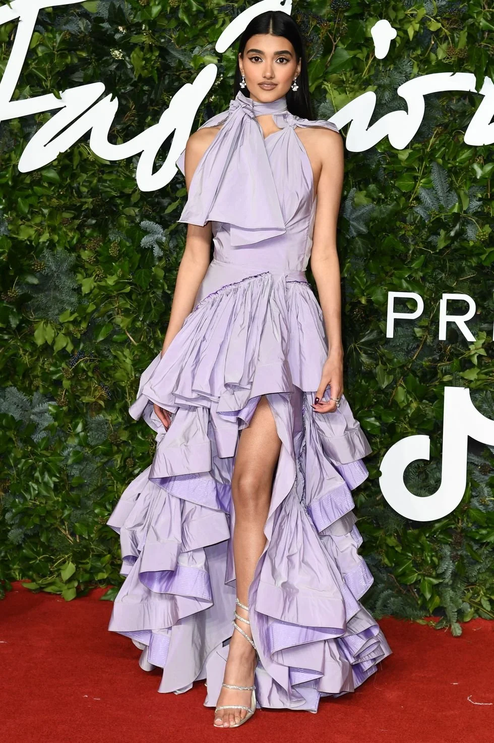 neelam-gill-attends-the-fashion-awards-2021-at-the-royal-news-photo-1638214078.jpeg